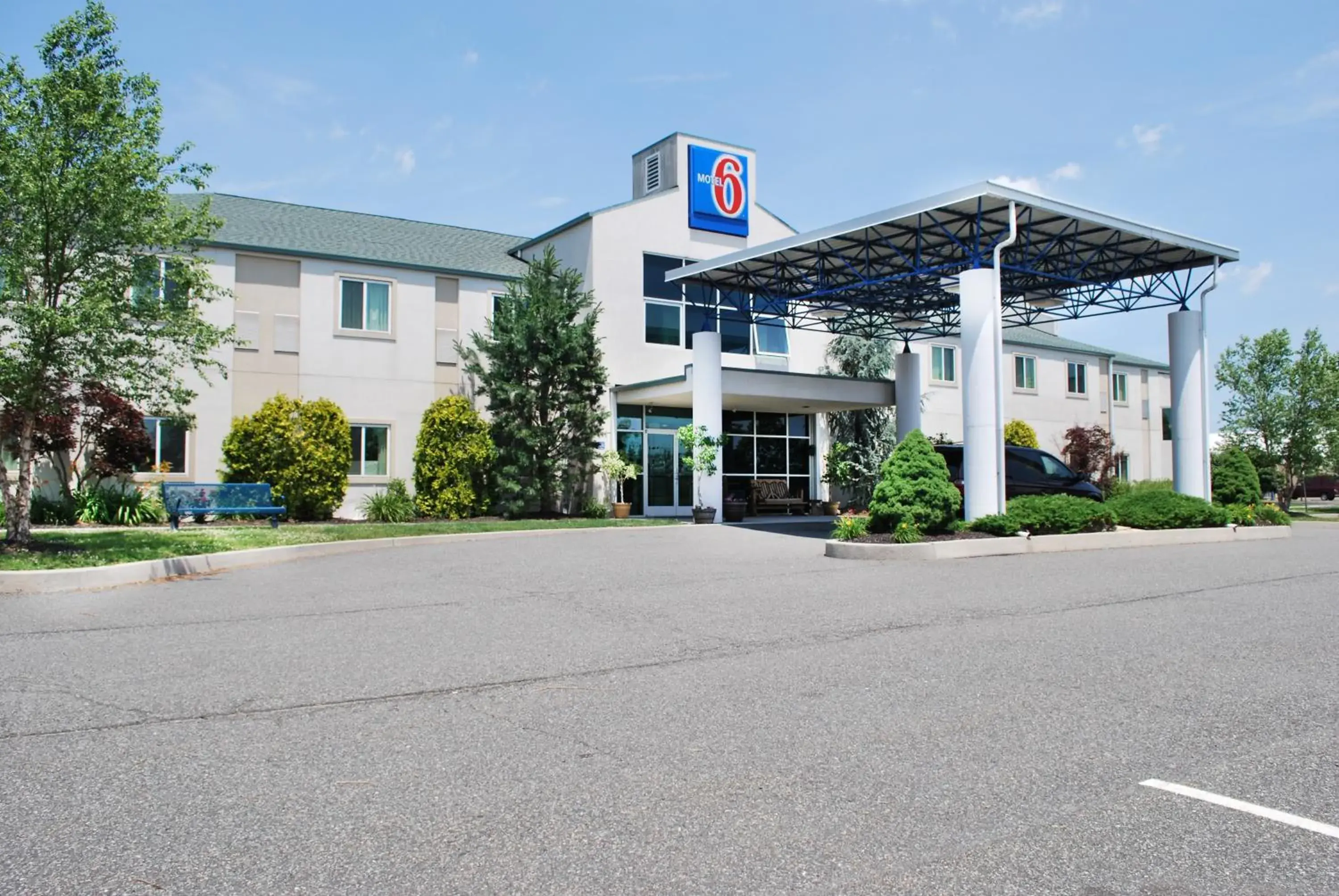 Facade/entrance, Property Building in Motel 6-Pottstown, PA