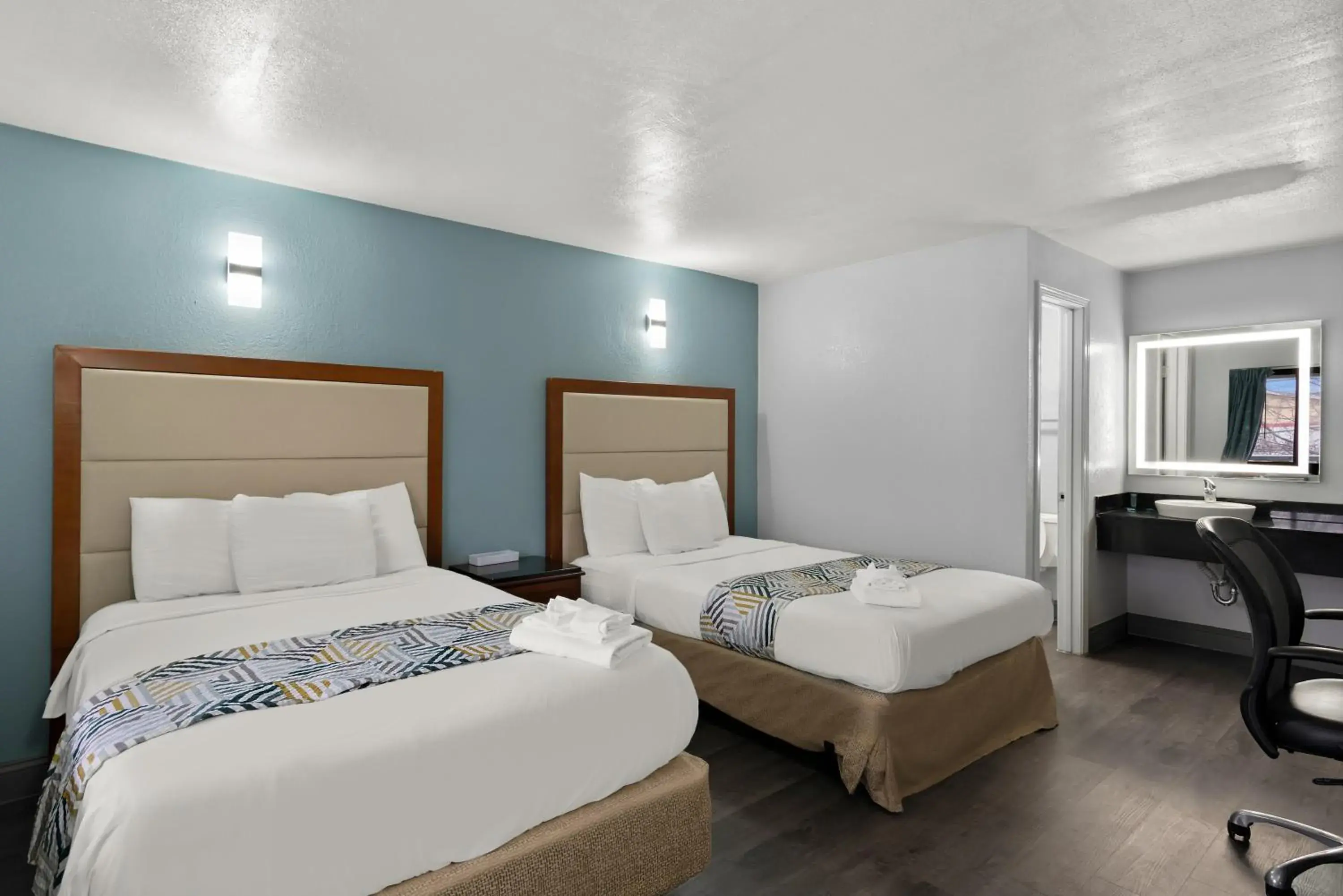 Bed in Americas Best Value Inn Bangor Bed in Americas Best Value Inn Bangor