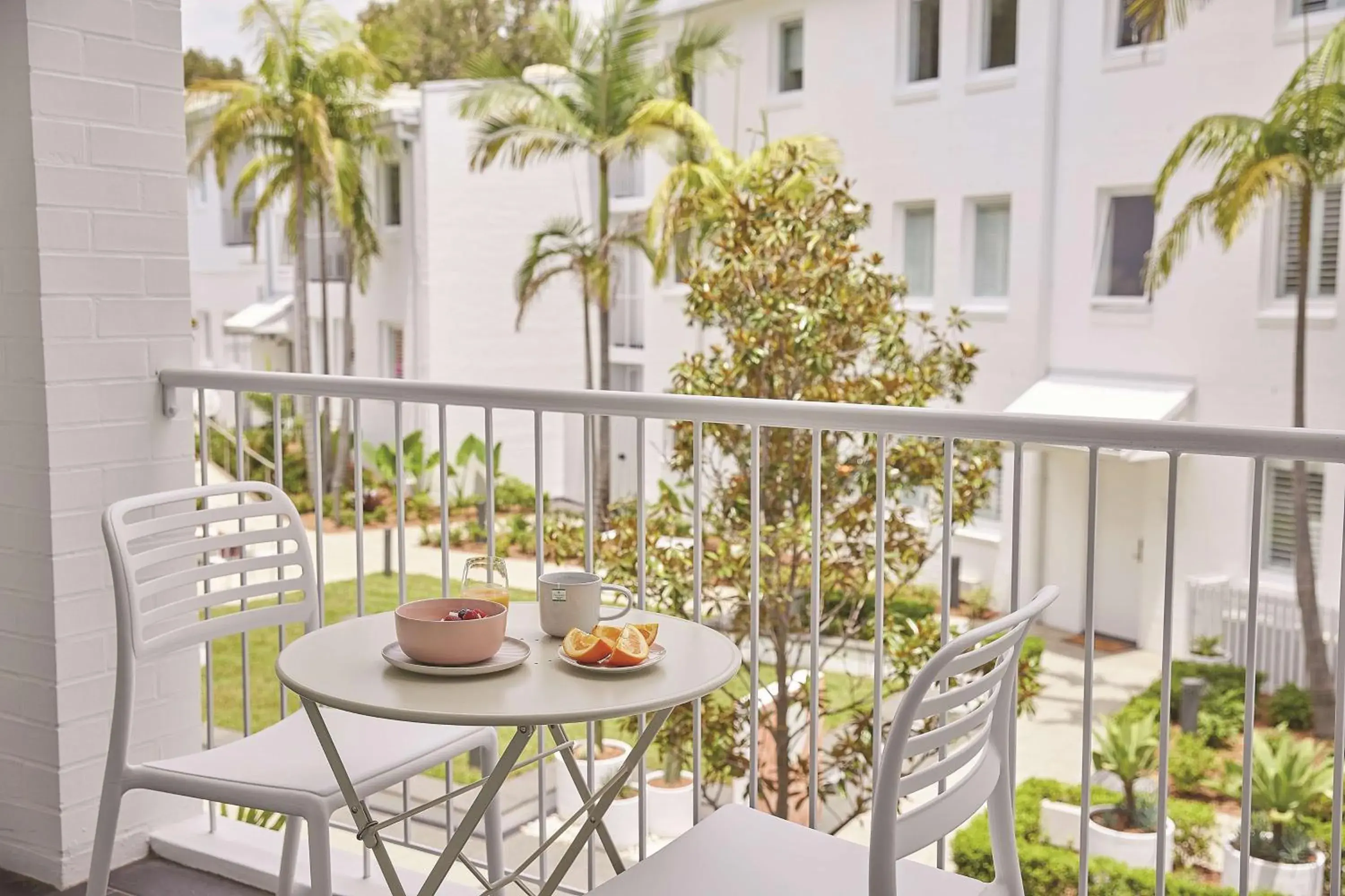 Two-Bedroom Apartment in Adina Apartment Hotel Chippendale Two-Bedroom Apartment in Adina Apartment Hotel Chippendale