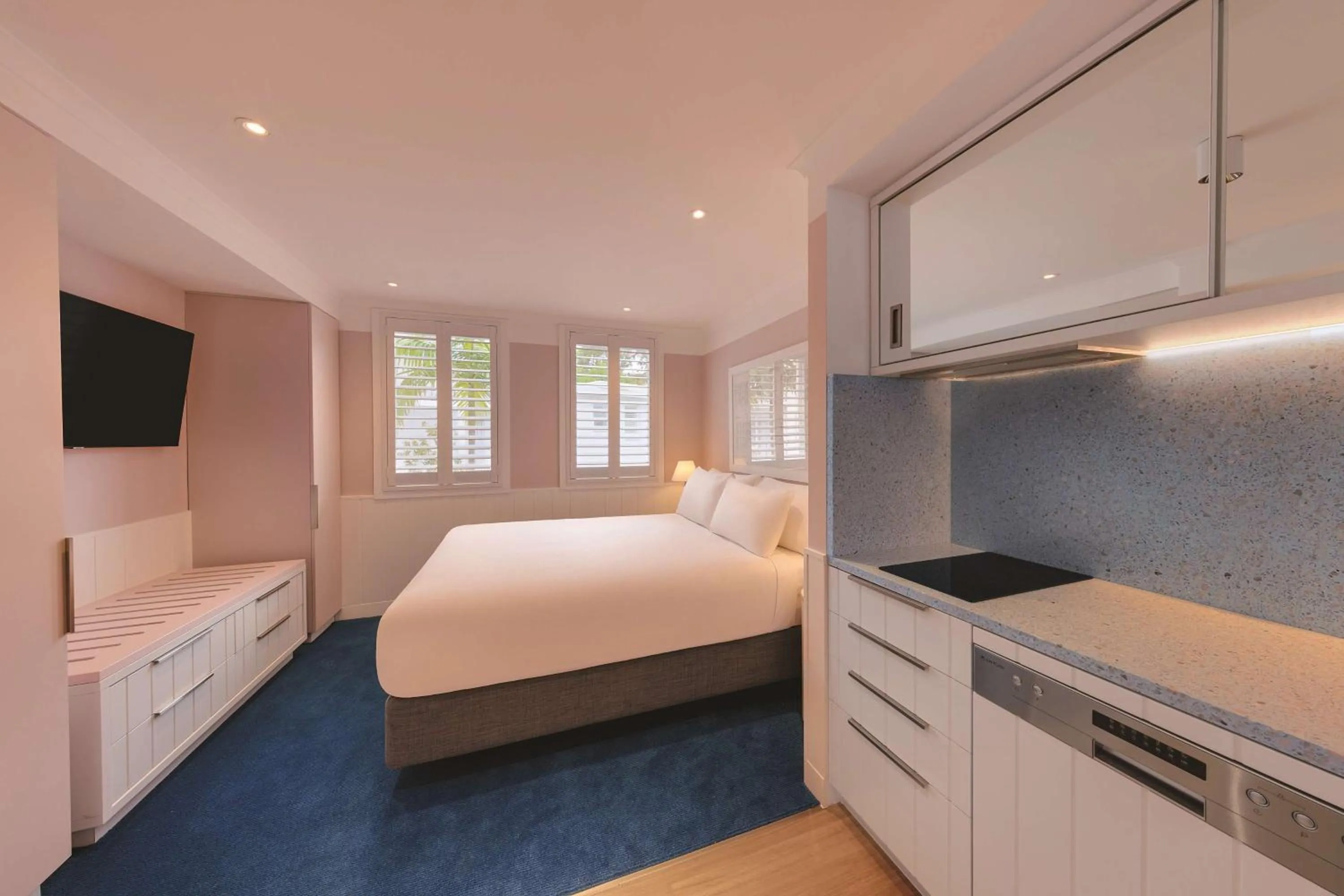 Bed in Adina Apartment Hotel Chippendale