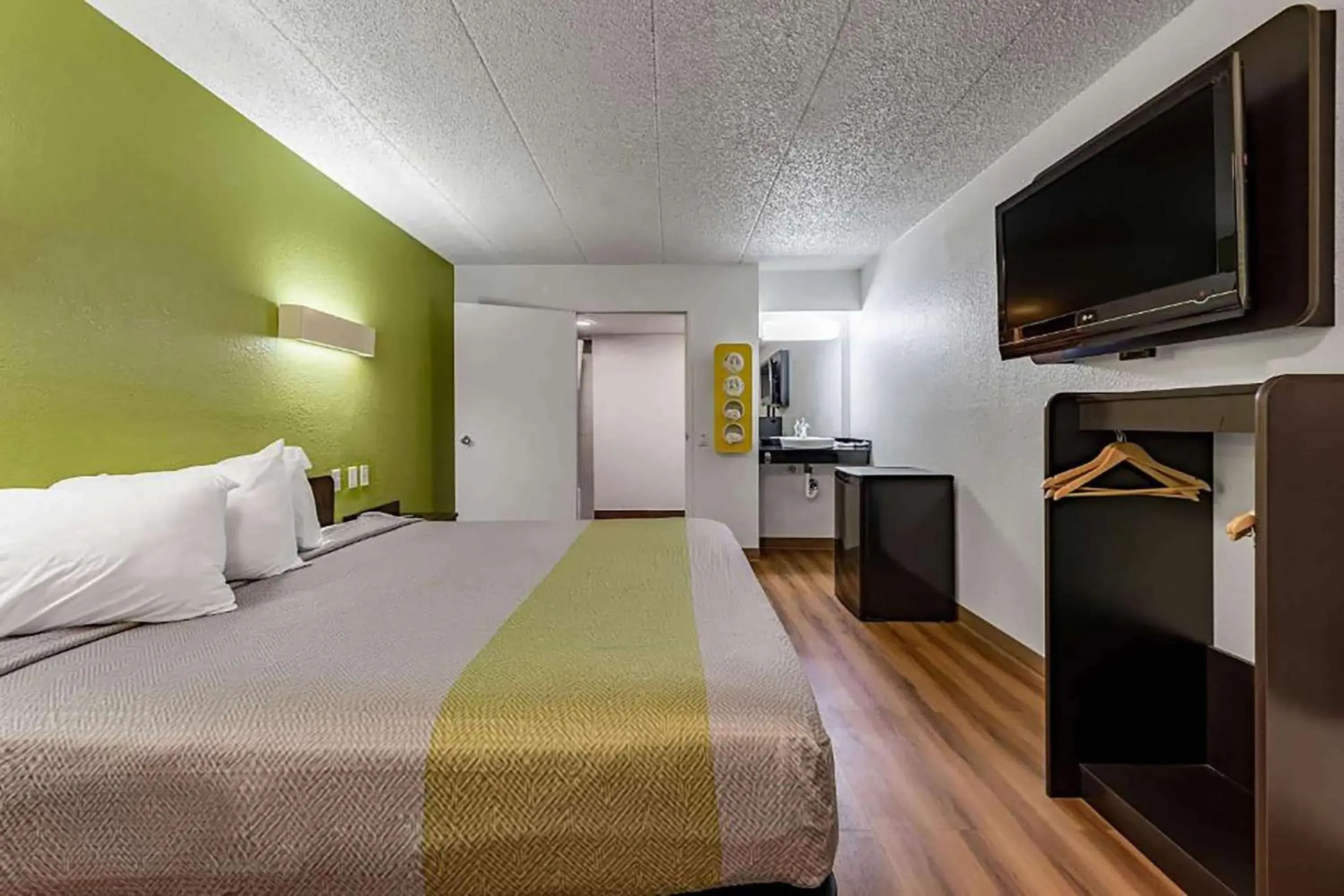 Days Inn by Wyndham Cincinnati I-71 Days Inn by Wyndham Cincinnati I-71