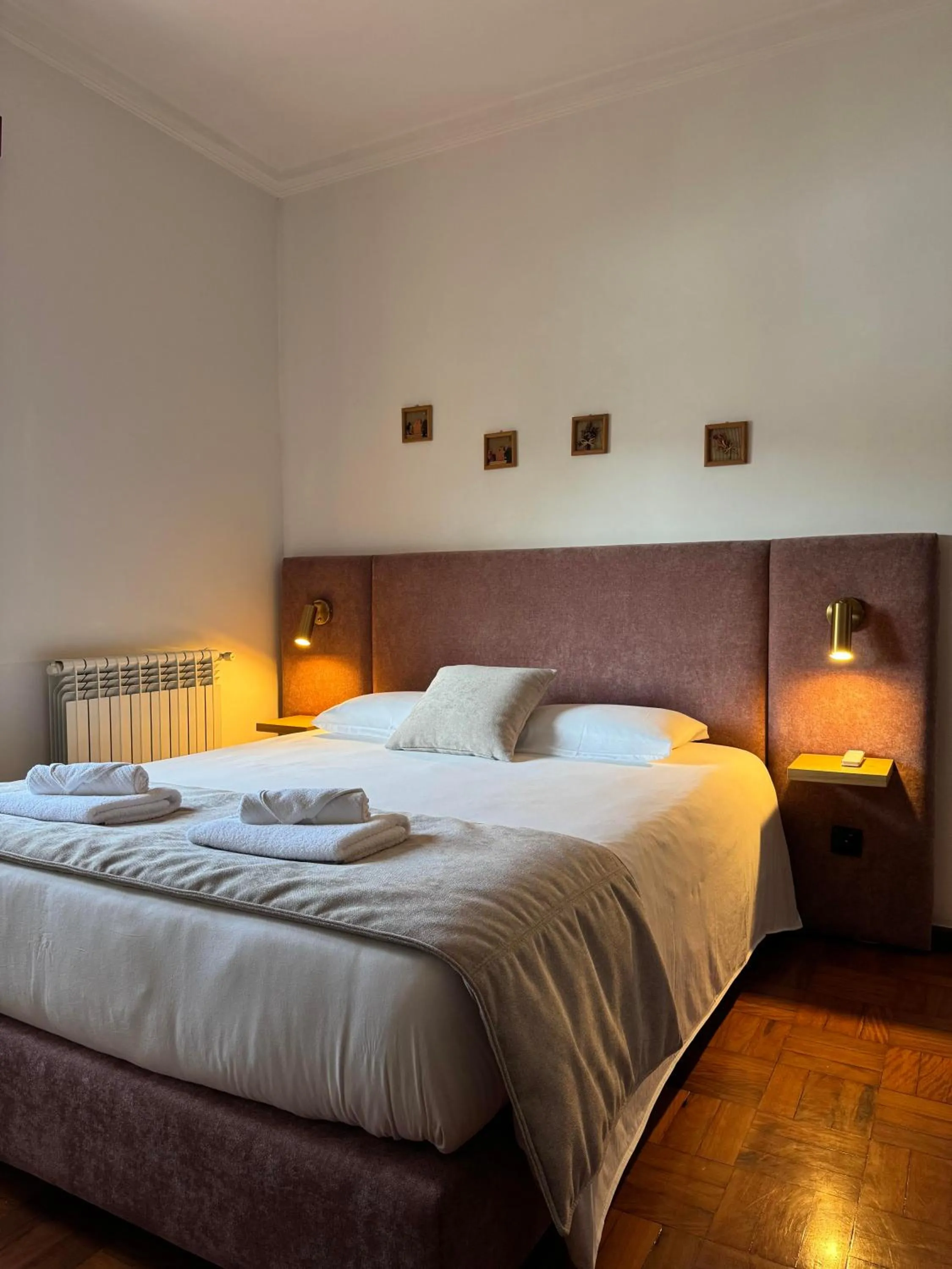 Double Room with Lake View in Casa do Ribeirinho