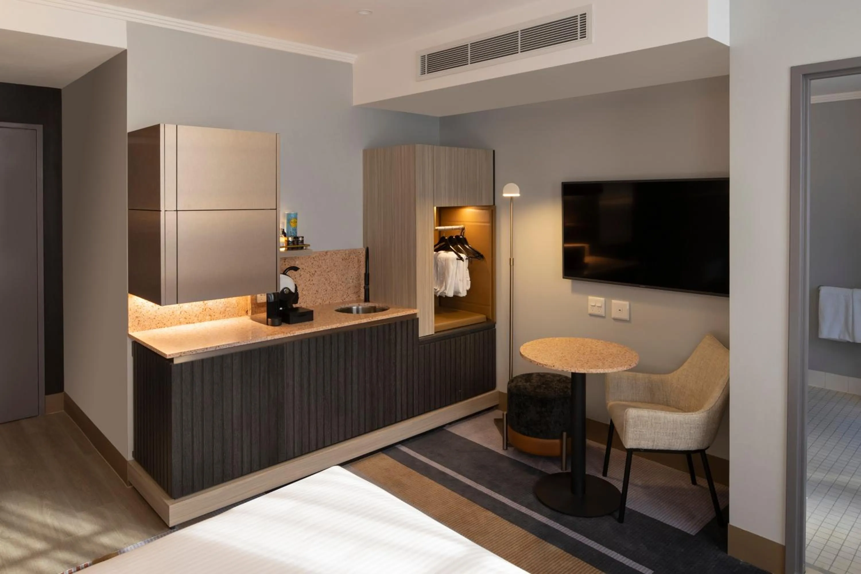 Kitchen or kitchenette, Bed in The Sebel Sydney Martin Place