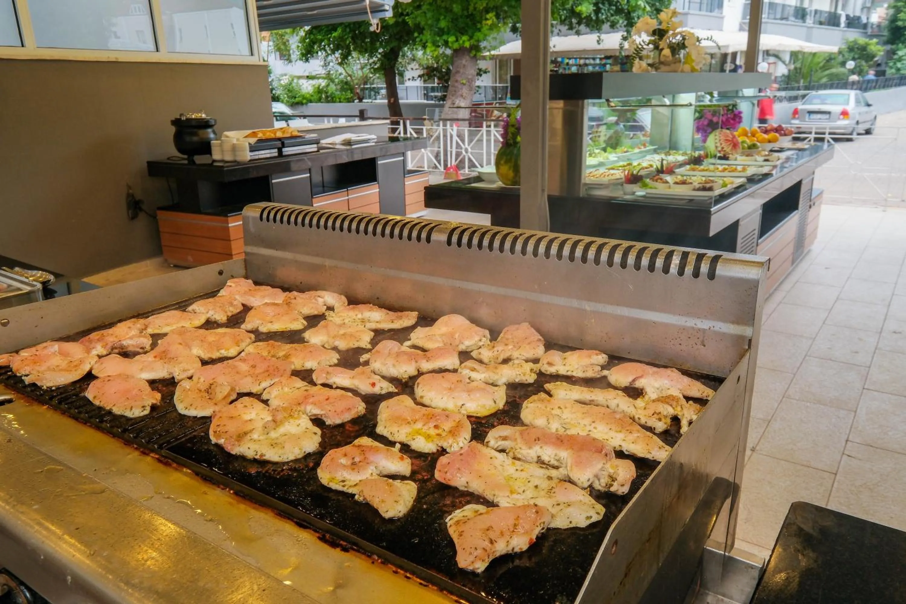 Restaurant/places to eat in Club Selen icmeler