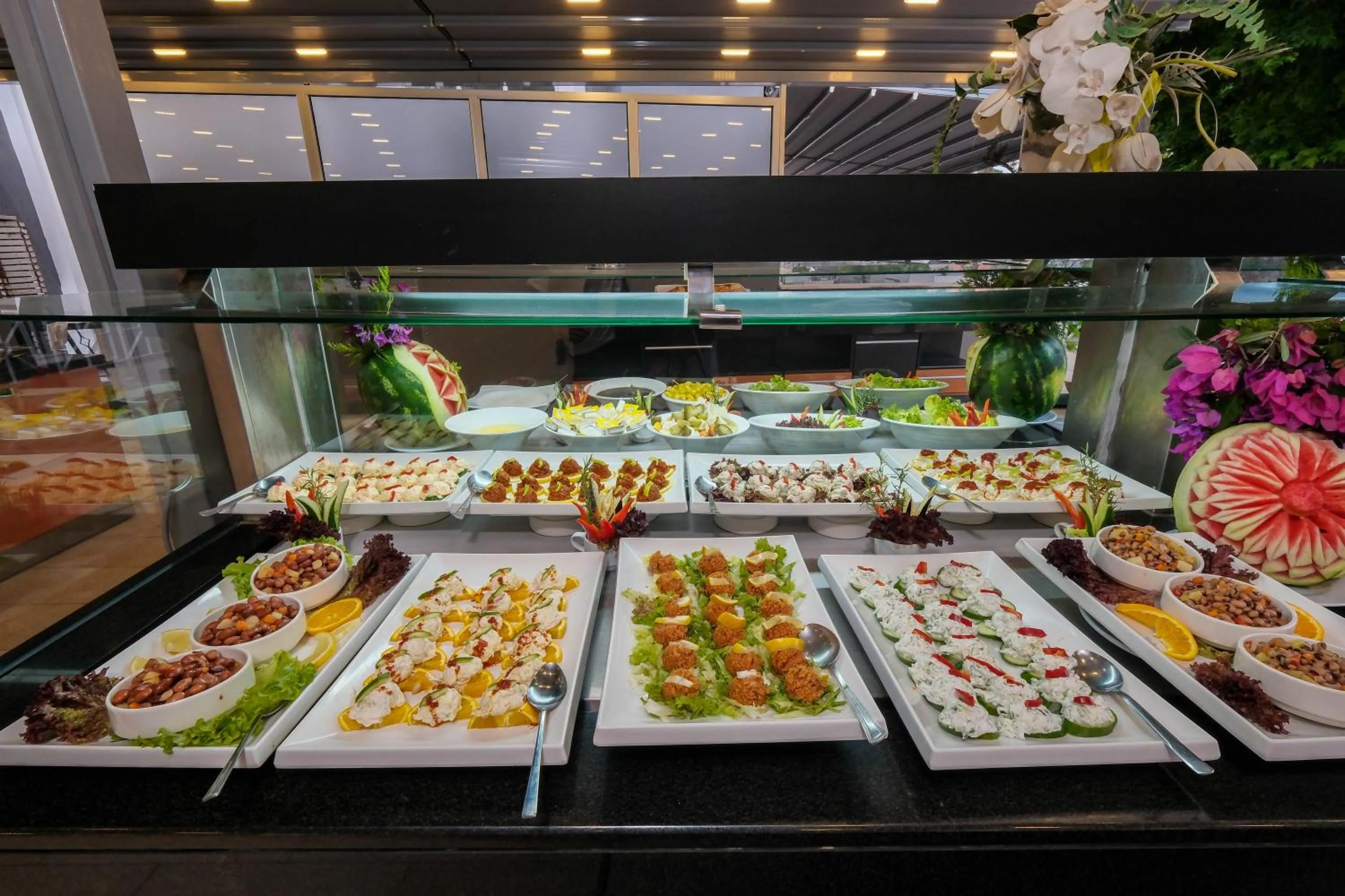 Food and drinks in Club Selen icmeler