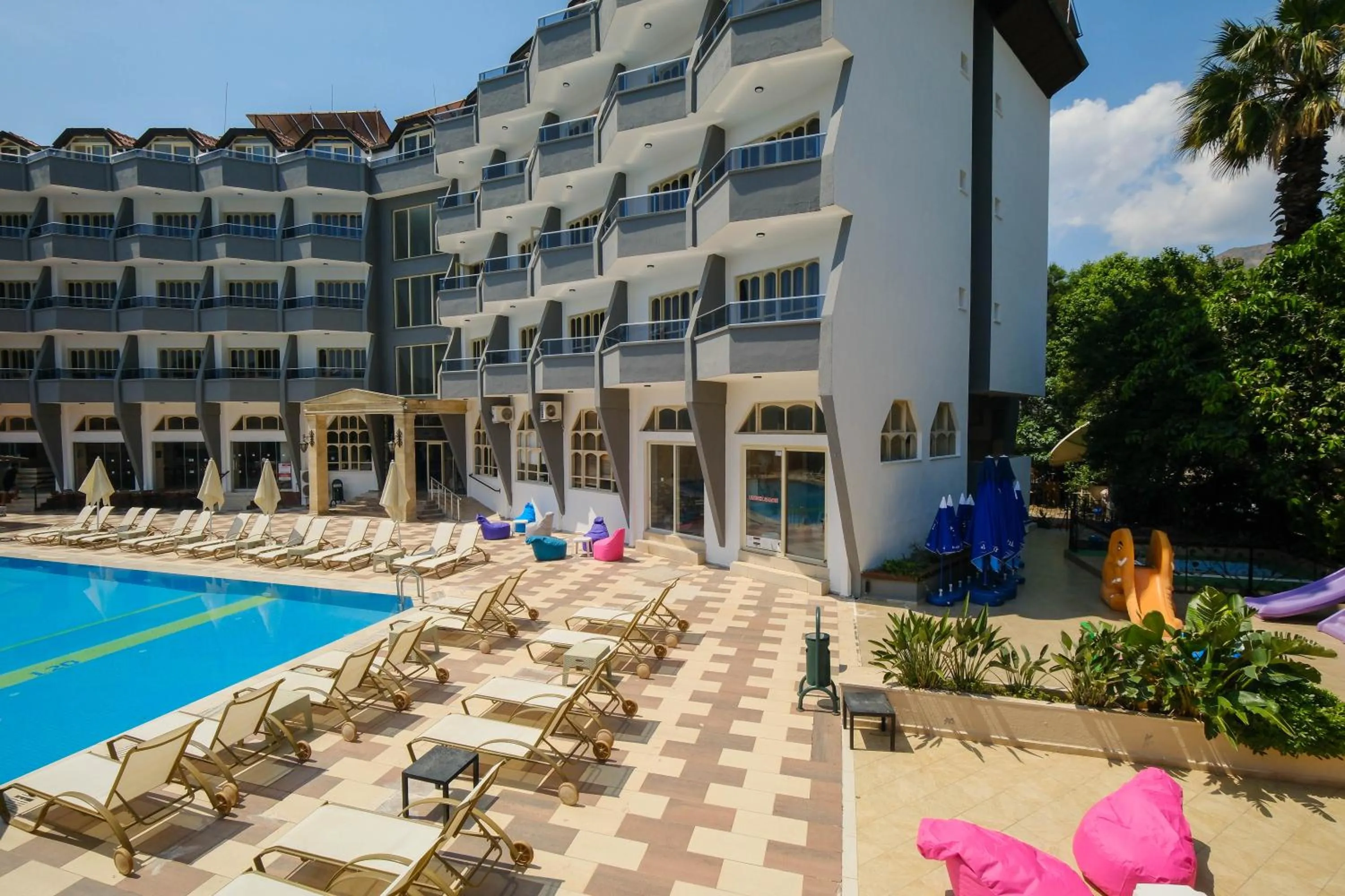 Property building in Club Selen icmeler