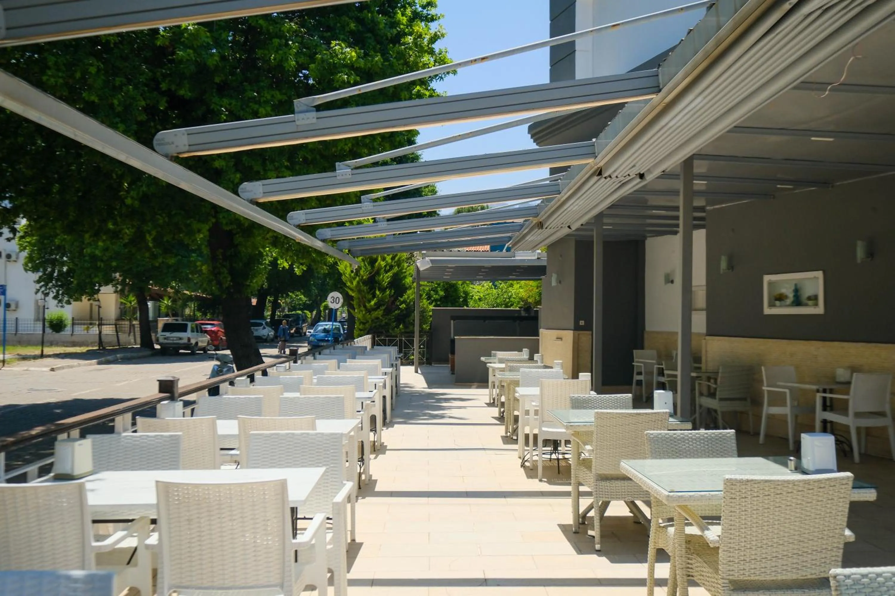 Restaurant/places to eat in Club Selen icmeler