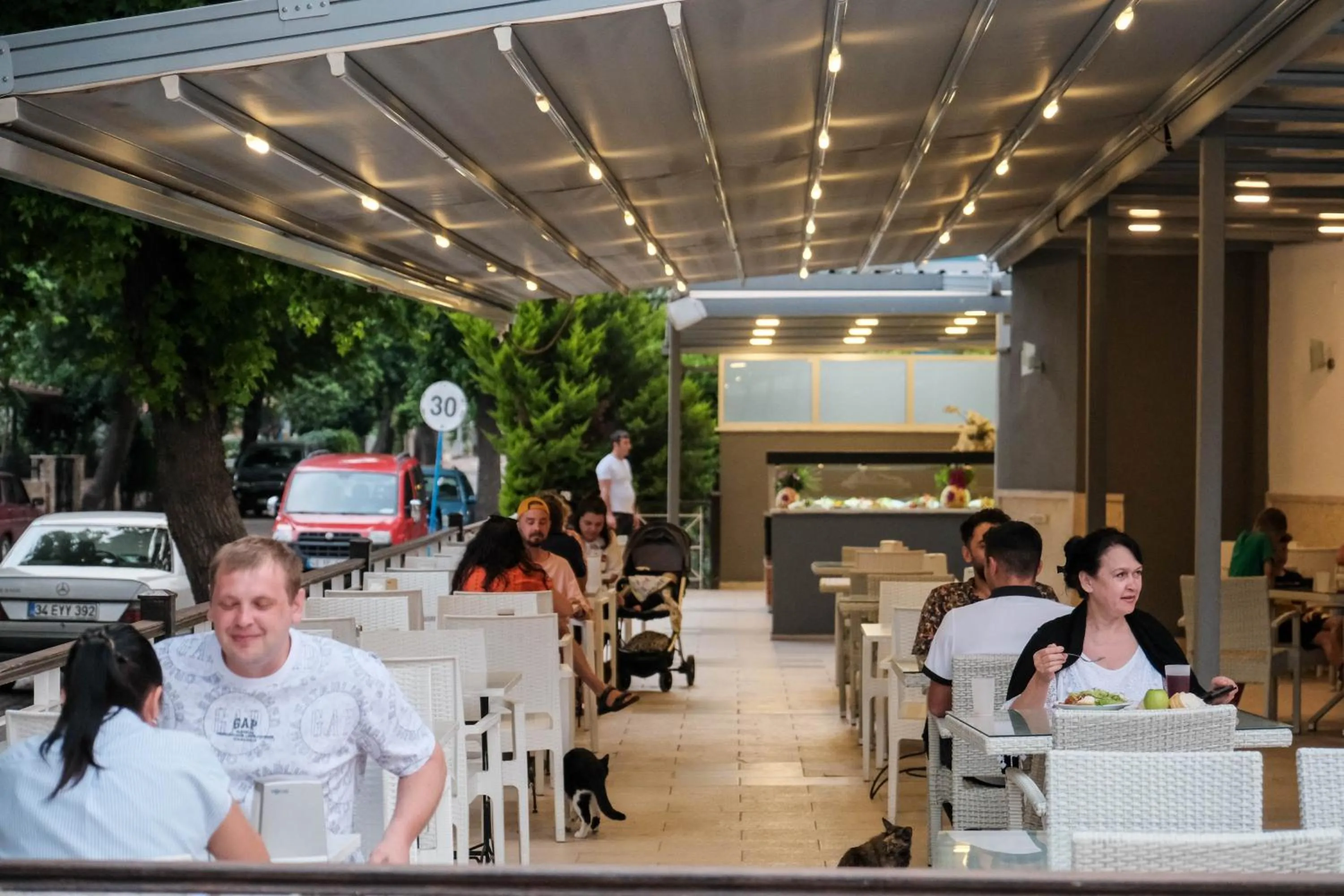 Restaurant/places to eat in Club Selen icmeler