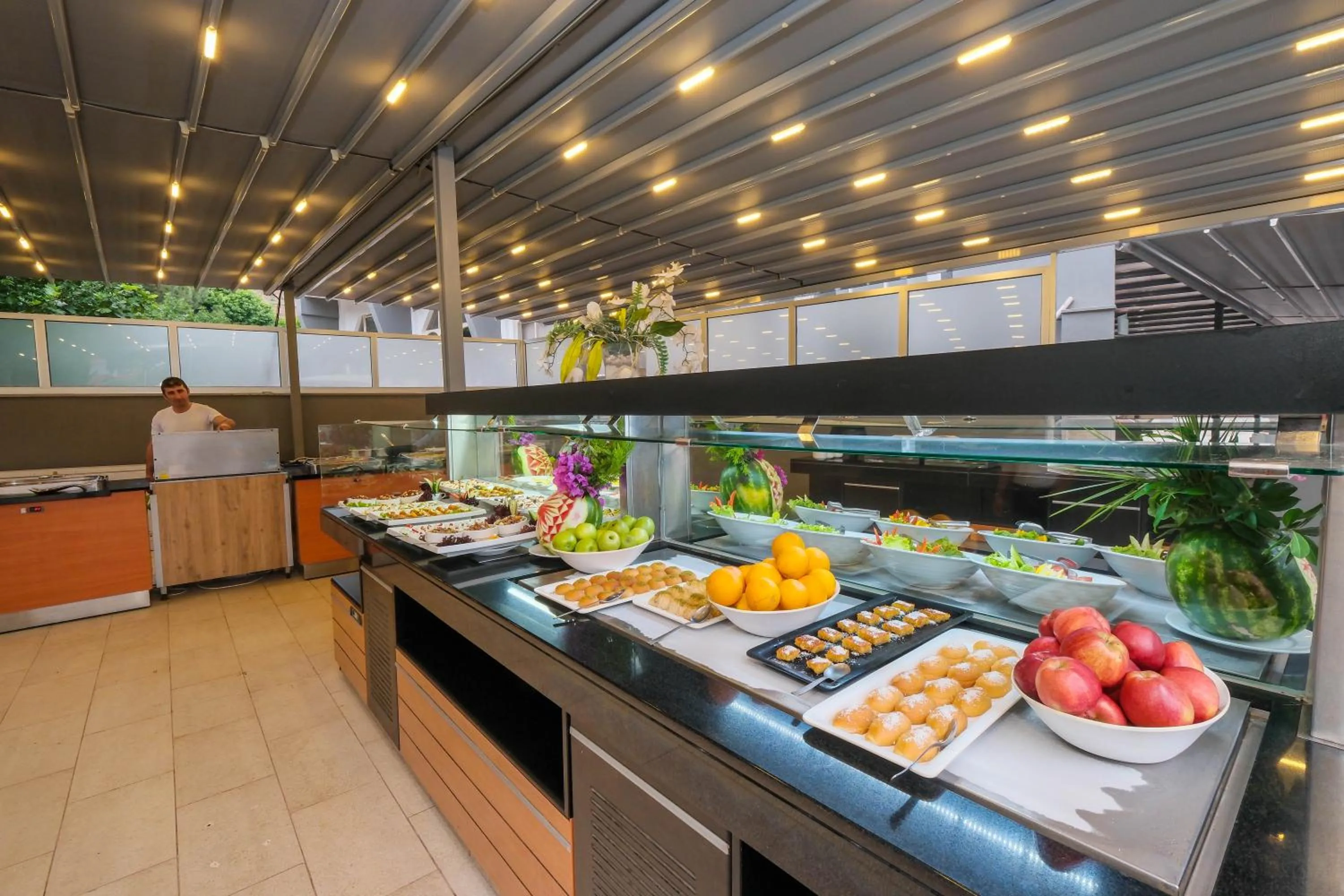 Restaurant/places to eat in Club Selen icmeler