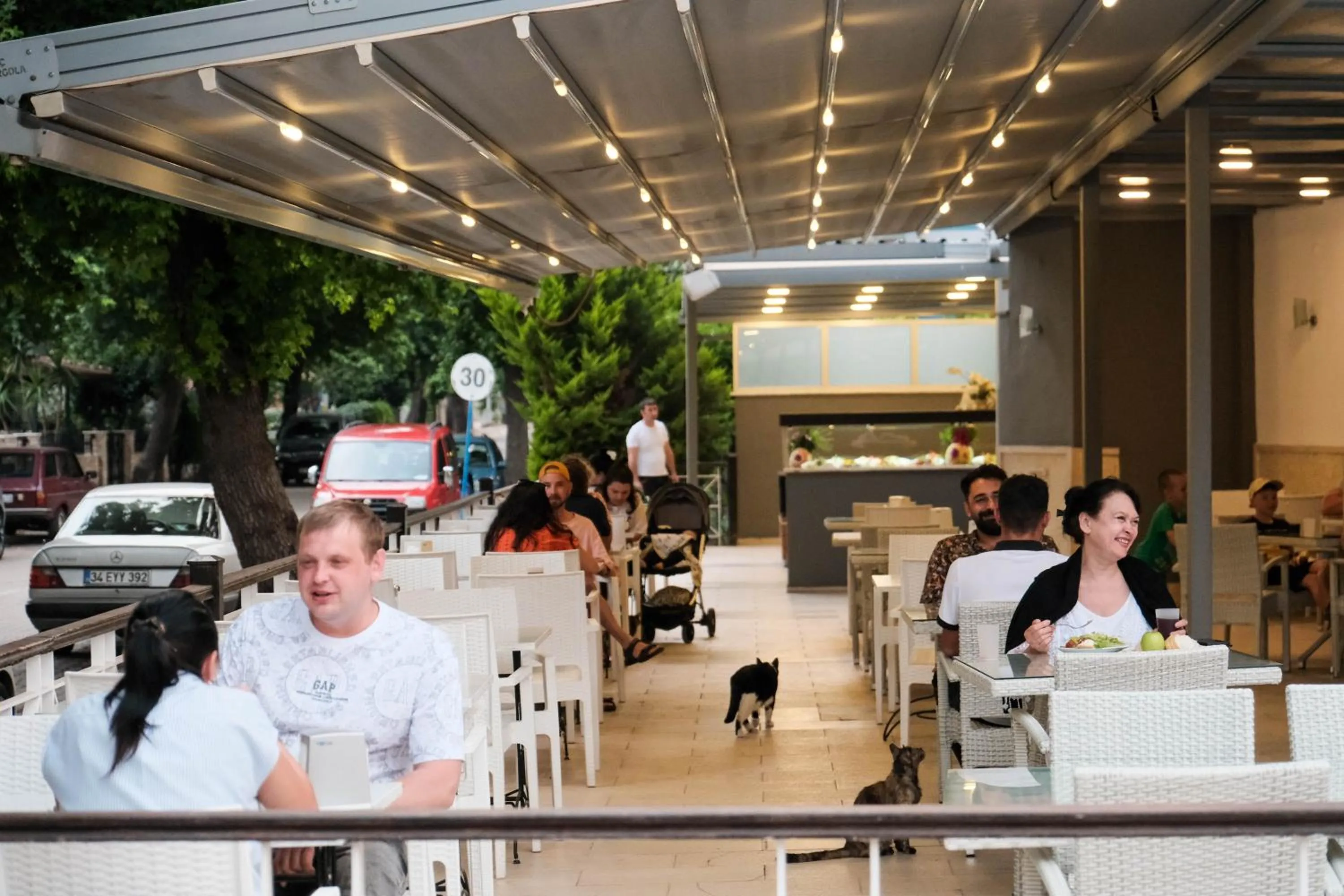 Restaurant/places to eat in Club Selen icmeler