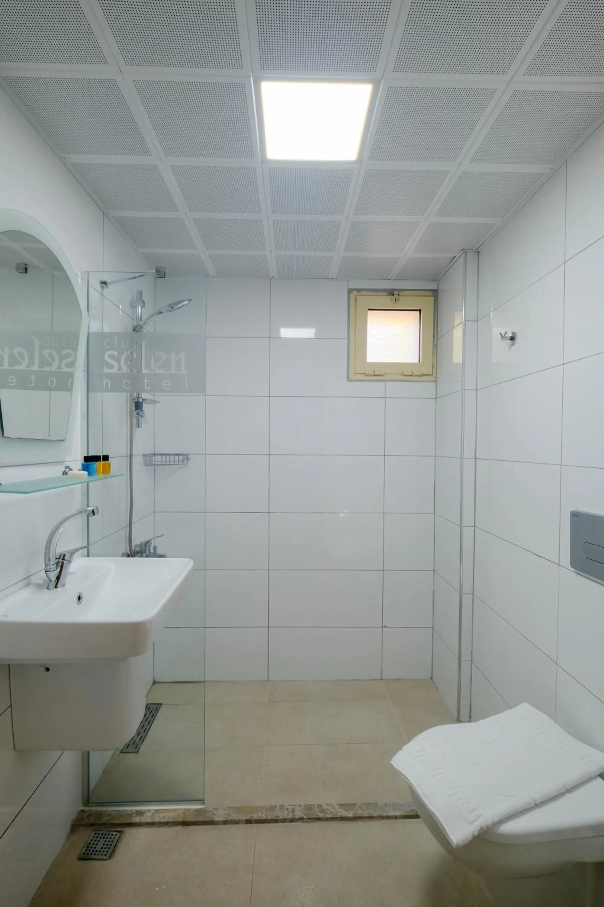 Bathroom in Club Selen icmeler