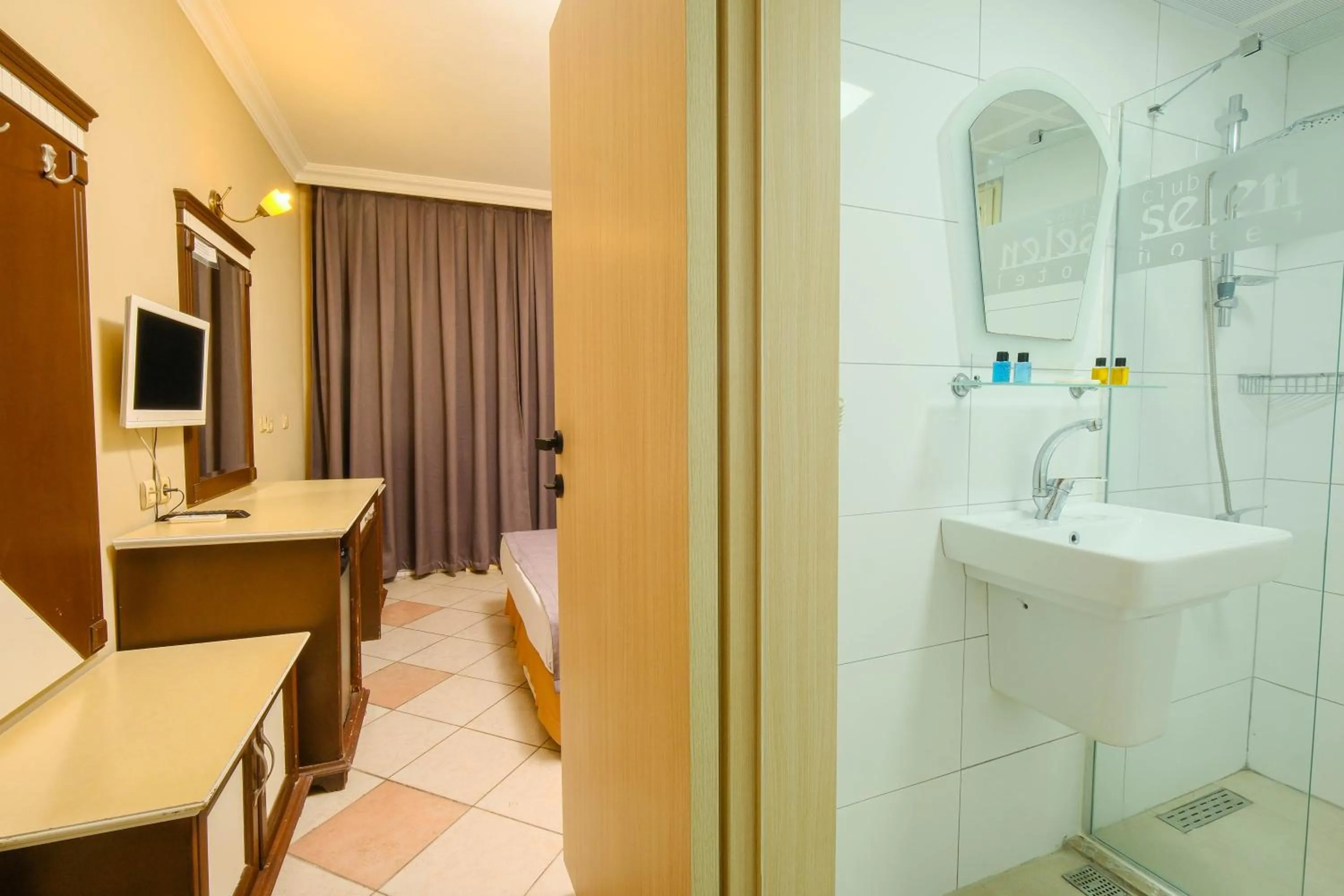 Bathroom in Club Selen icmeler