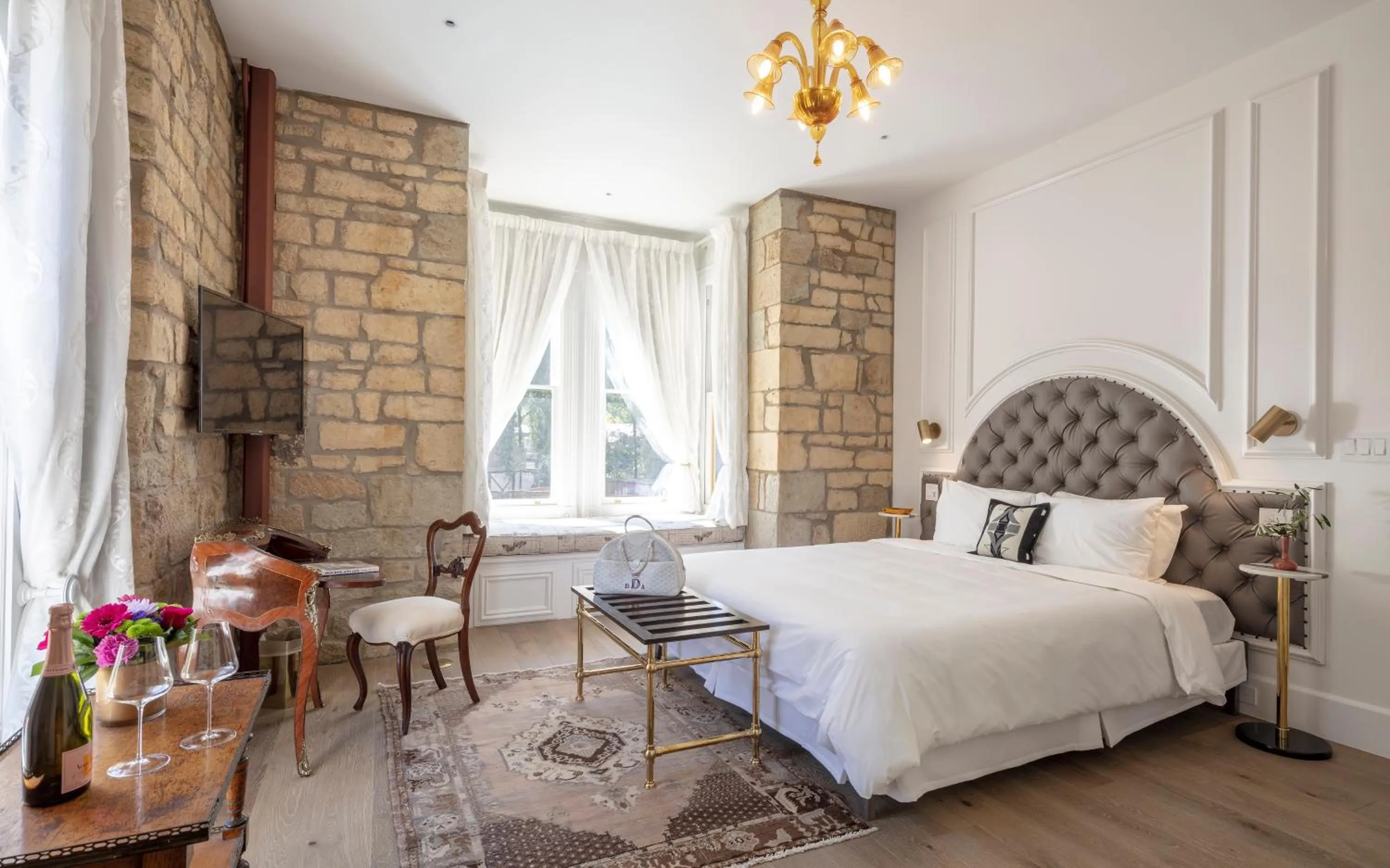 Photo of the whole room, Bed in The Francis House