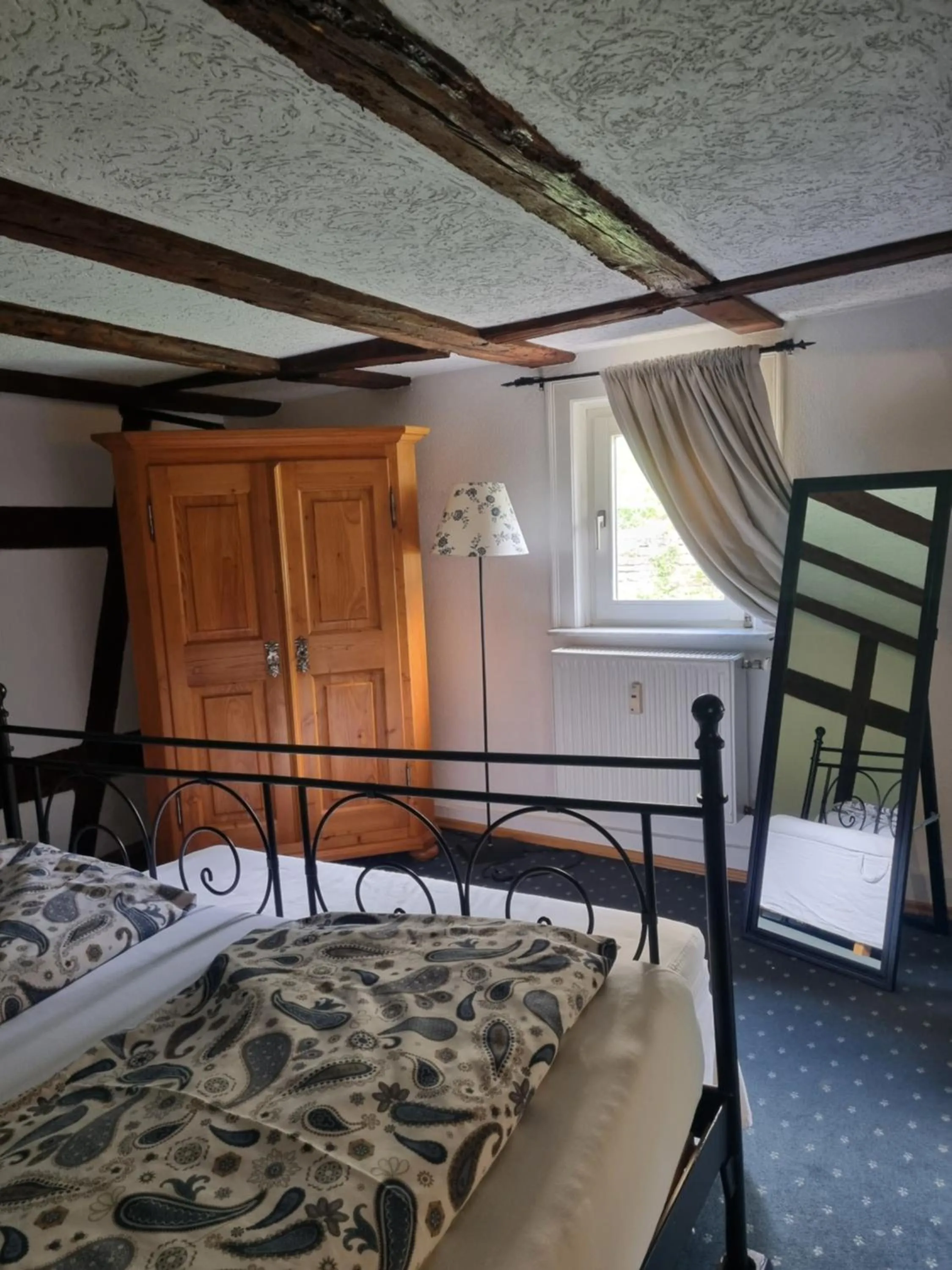 Bed in Hotel Herberge zur Traube