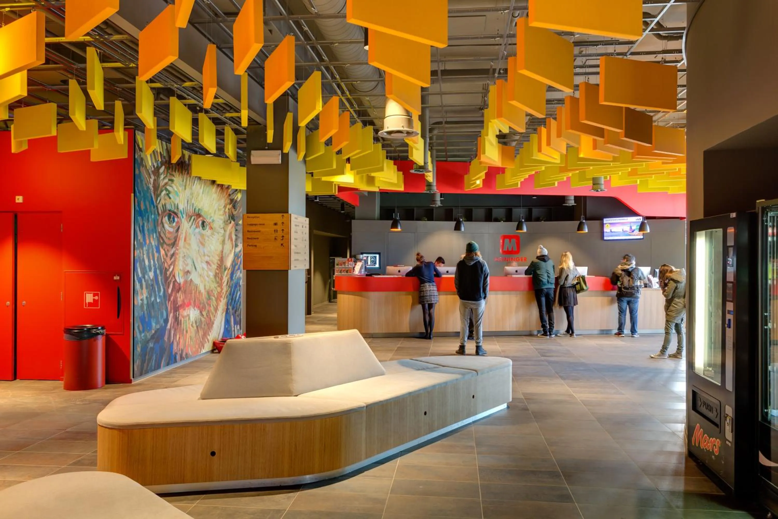 Lobby or reception in MEININGER Hotel Amsterdam City West