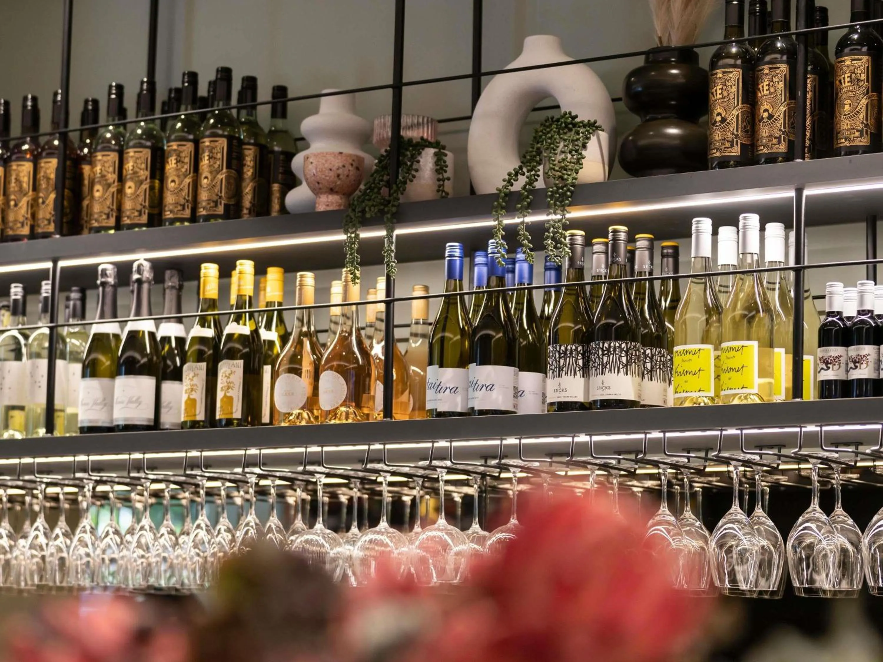 Lounge or bar in Mercure Sydney Macquarie Park