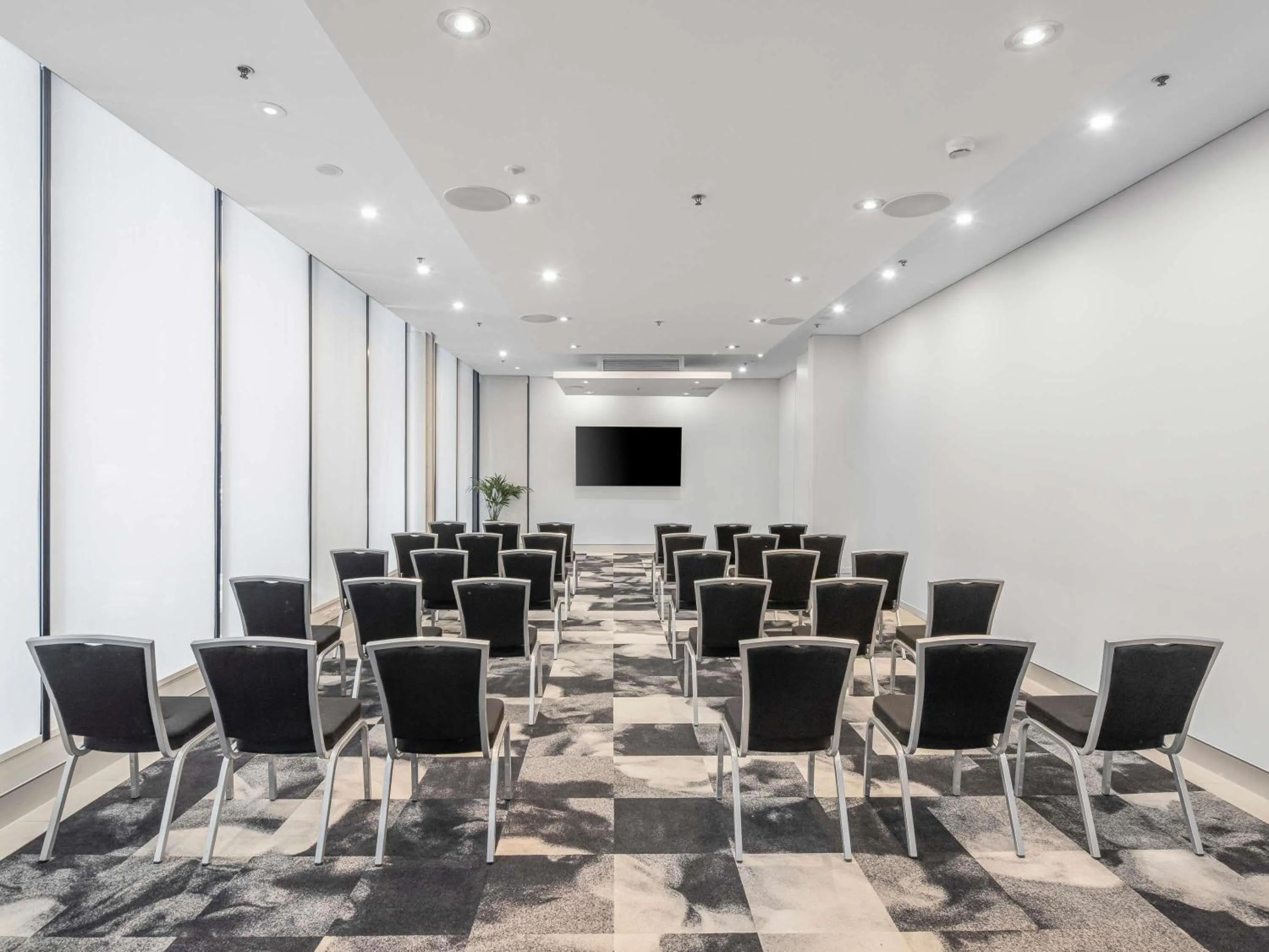 Meeting/conference room in Mercure Melbourne Southbank