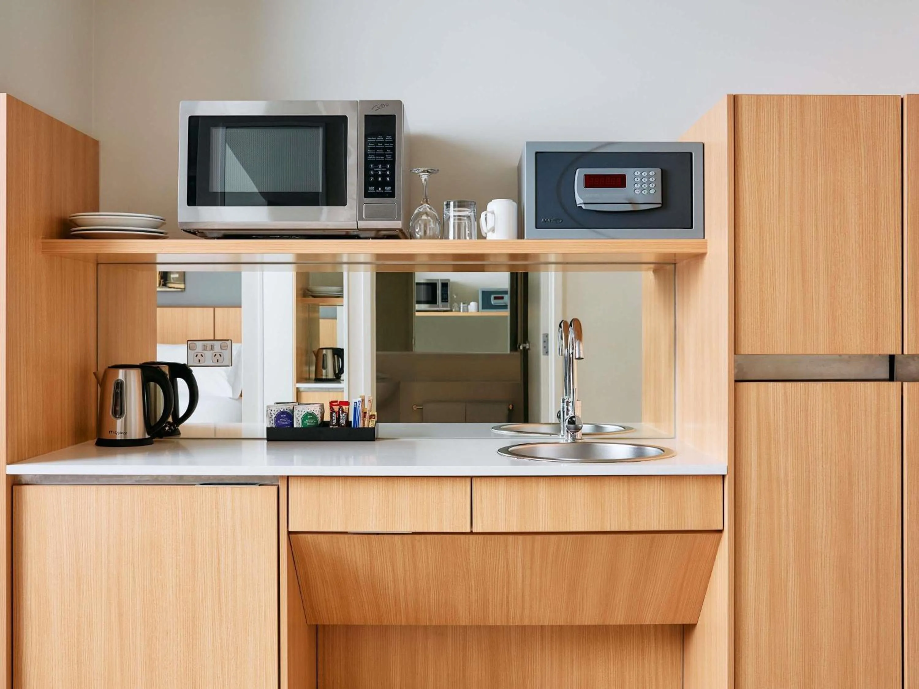 Bedroom in Mercure Melbourne Southbank