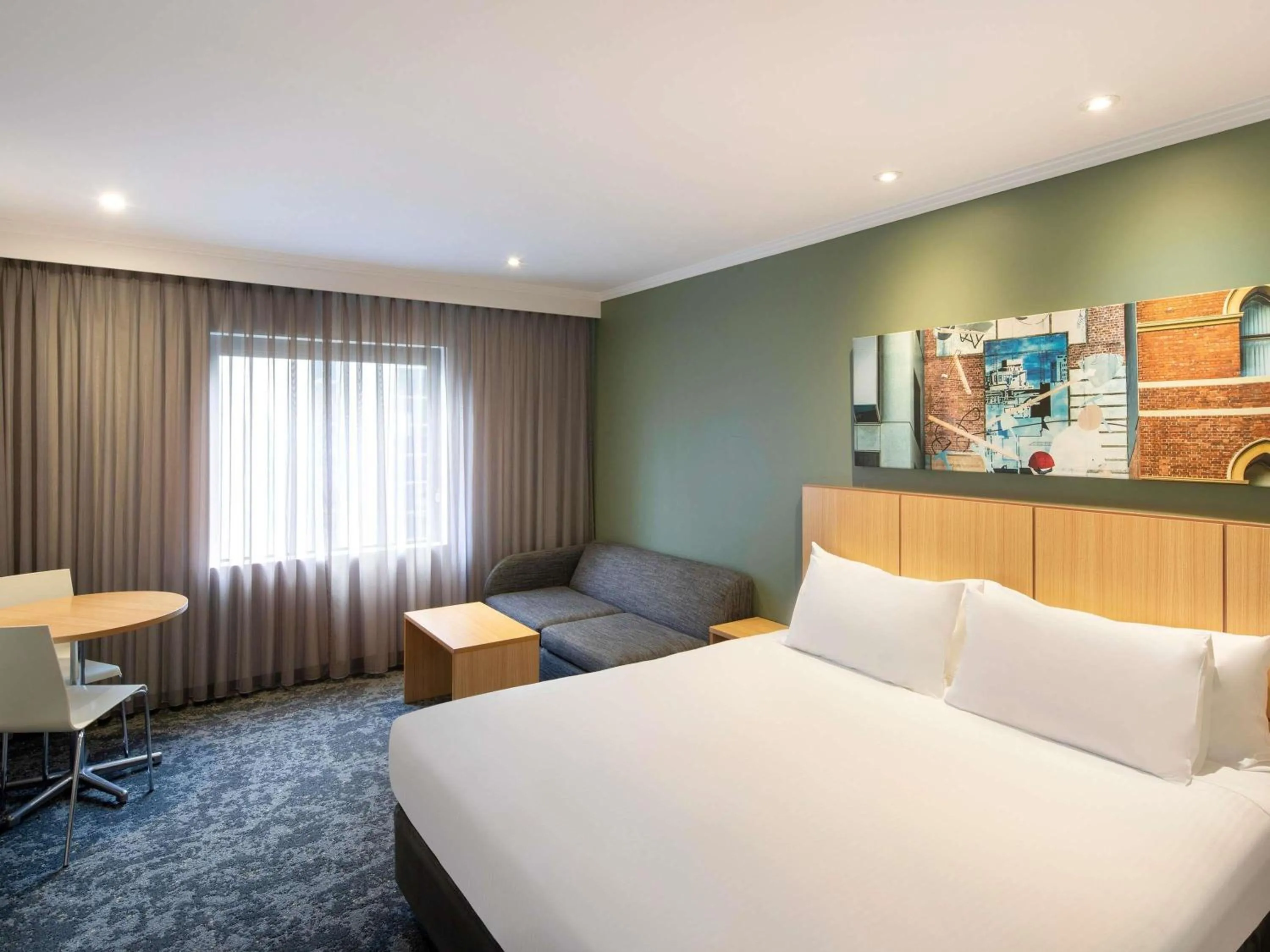 Bedroom, Bed in Mercure Melbourne Southbank