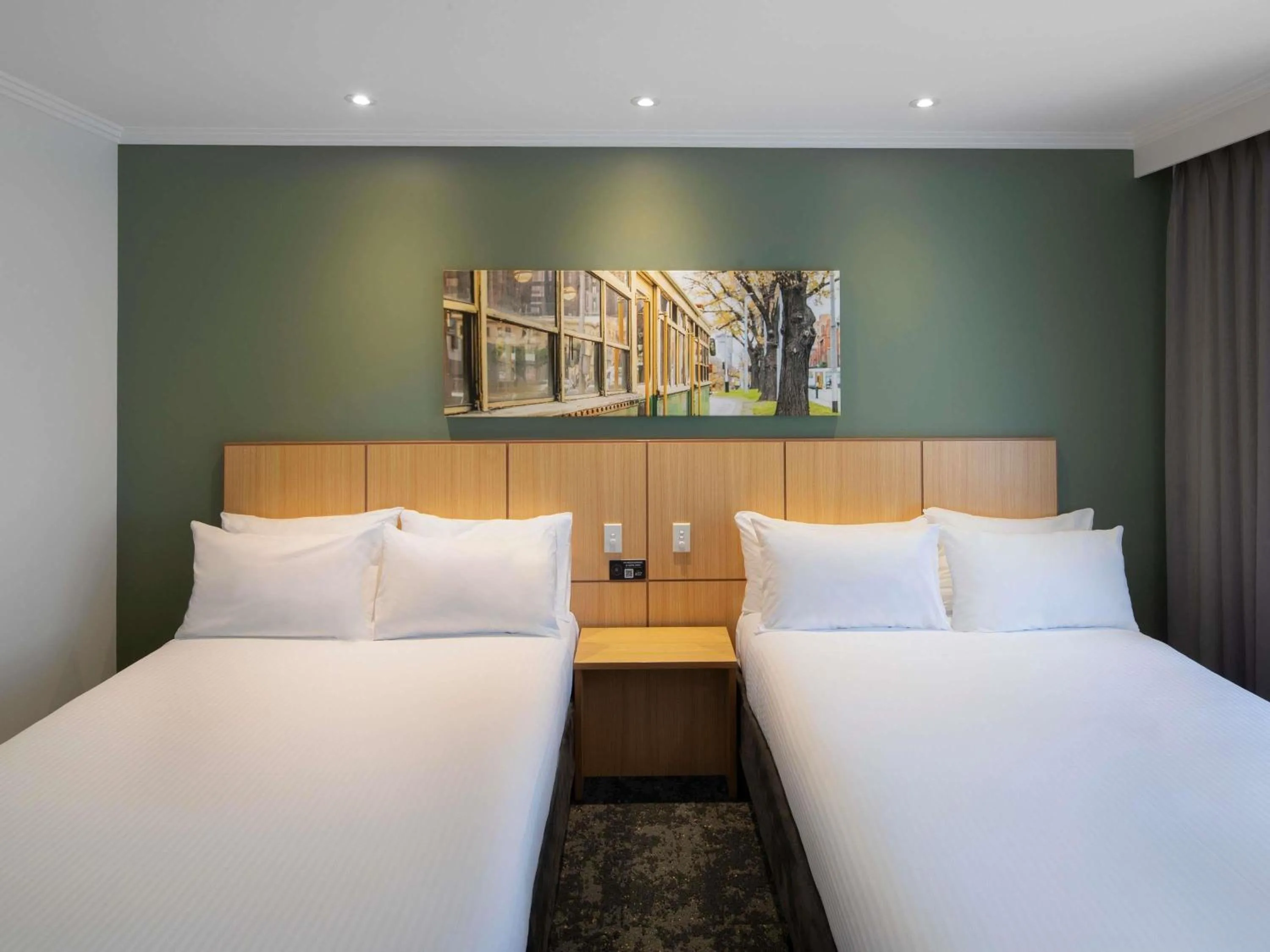 Bedroom, Bed in Mercure Melbourne Southbank