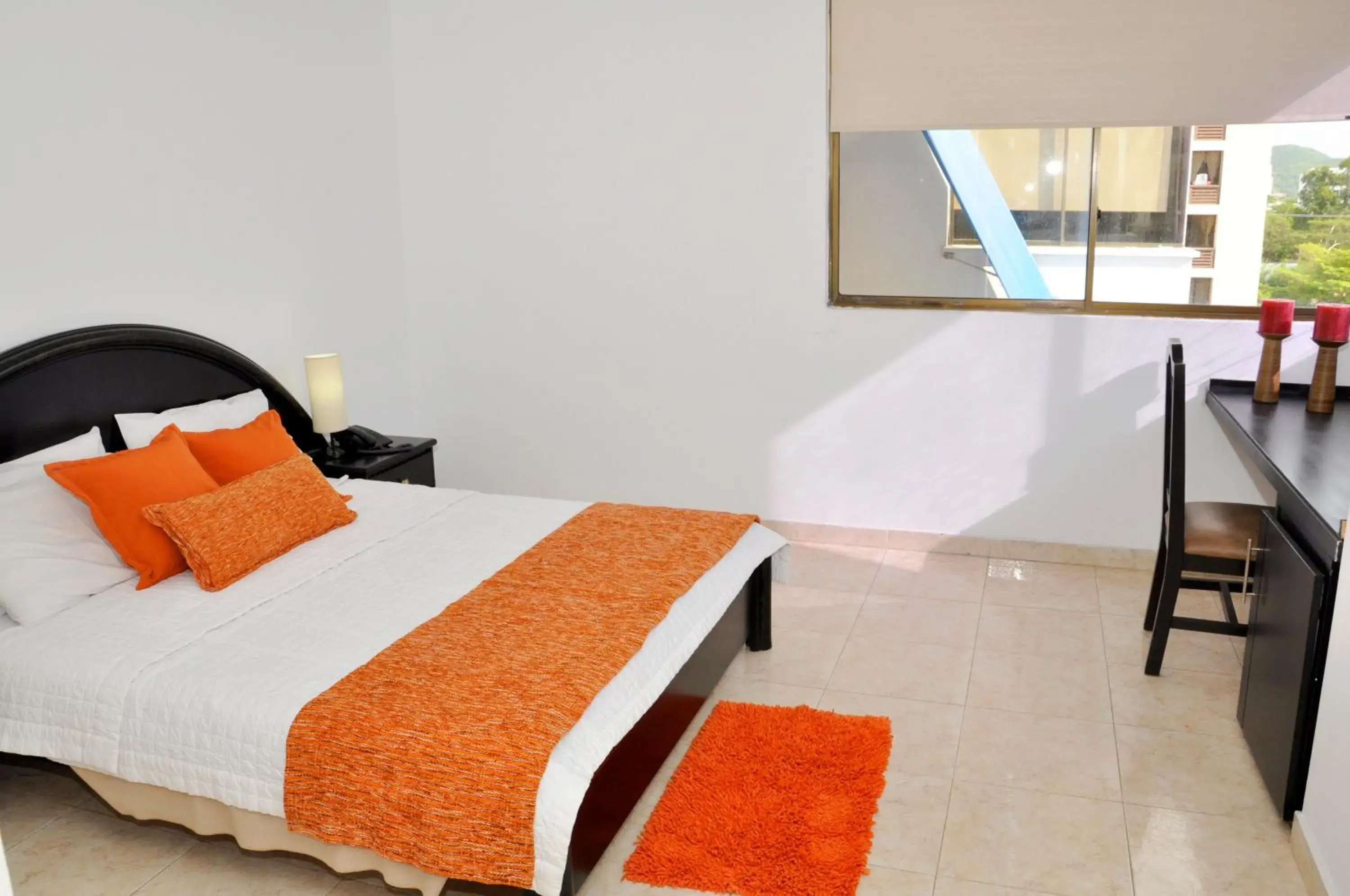 Bed in Hotel Axis Inn By GEH Suites Bed in Hotel Axis Inn By GEH Suites