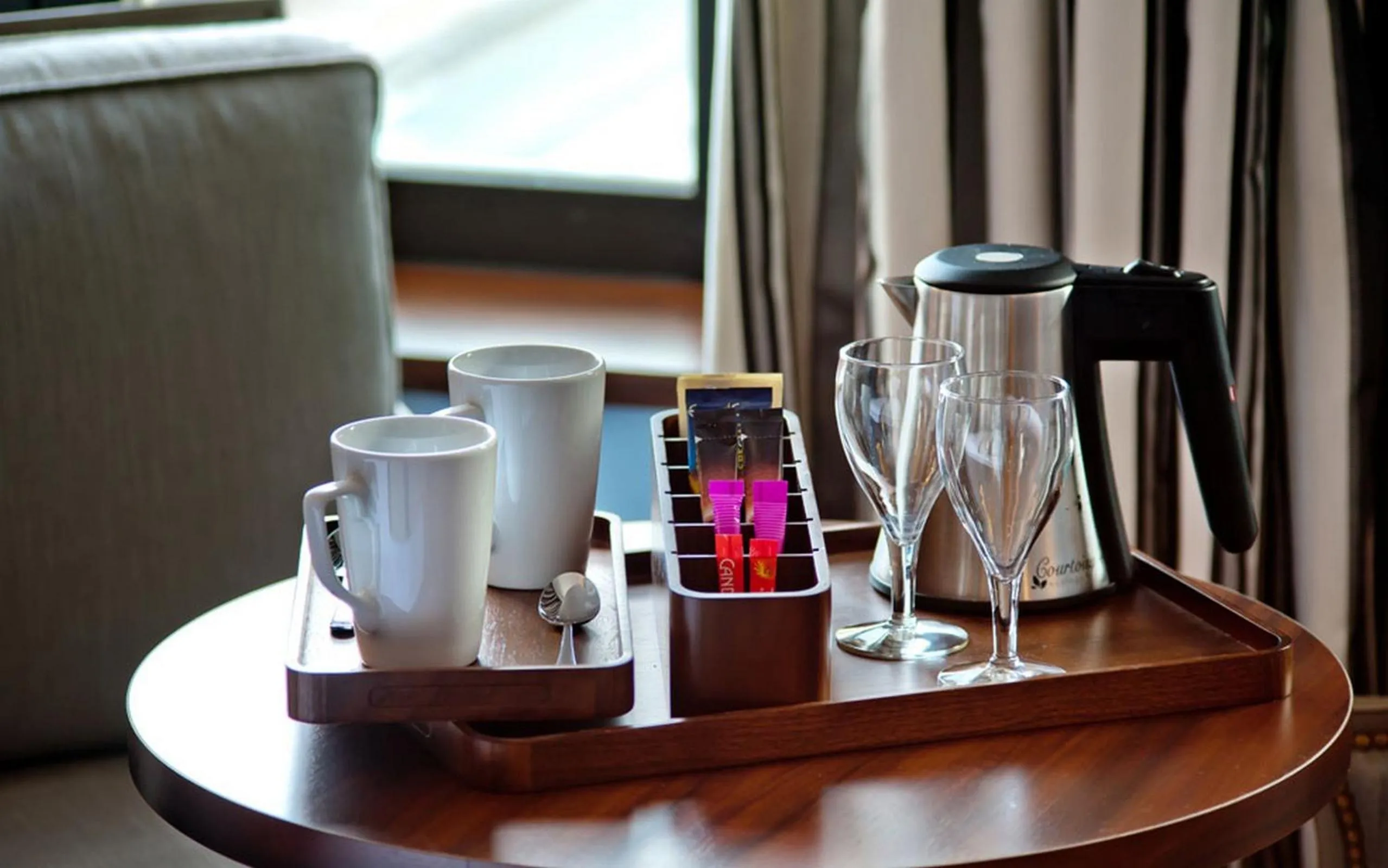 Coffee/tea facilities in Hôtel Le Nouveau Monde