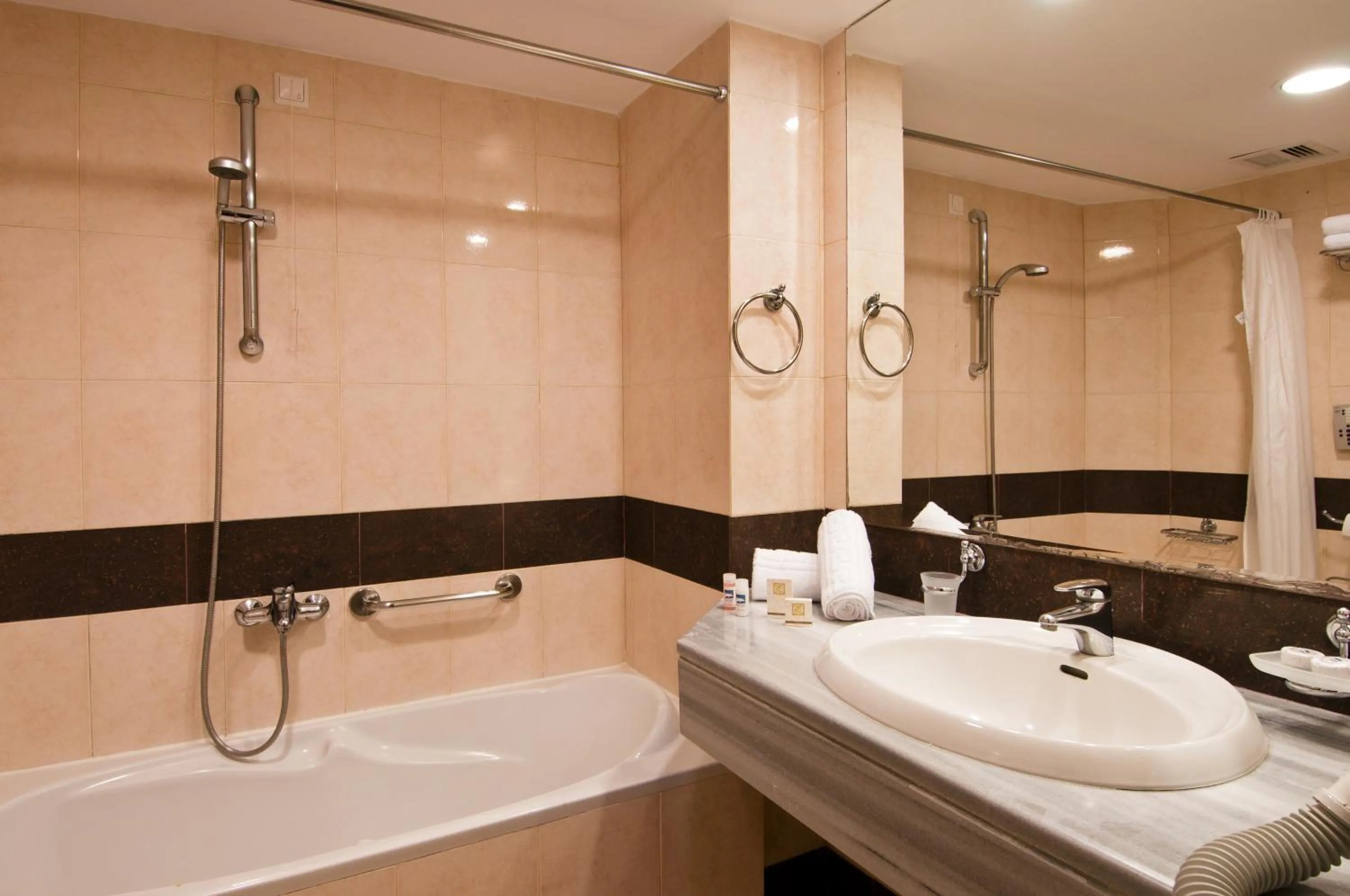 Toilet in Kipriotis Panorama Hotel & Suites