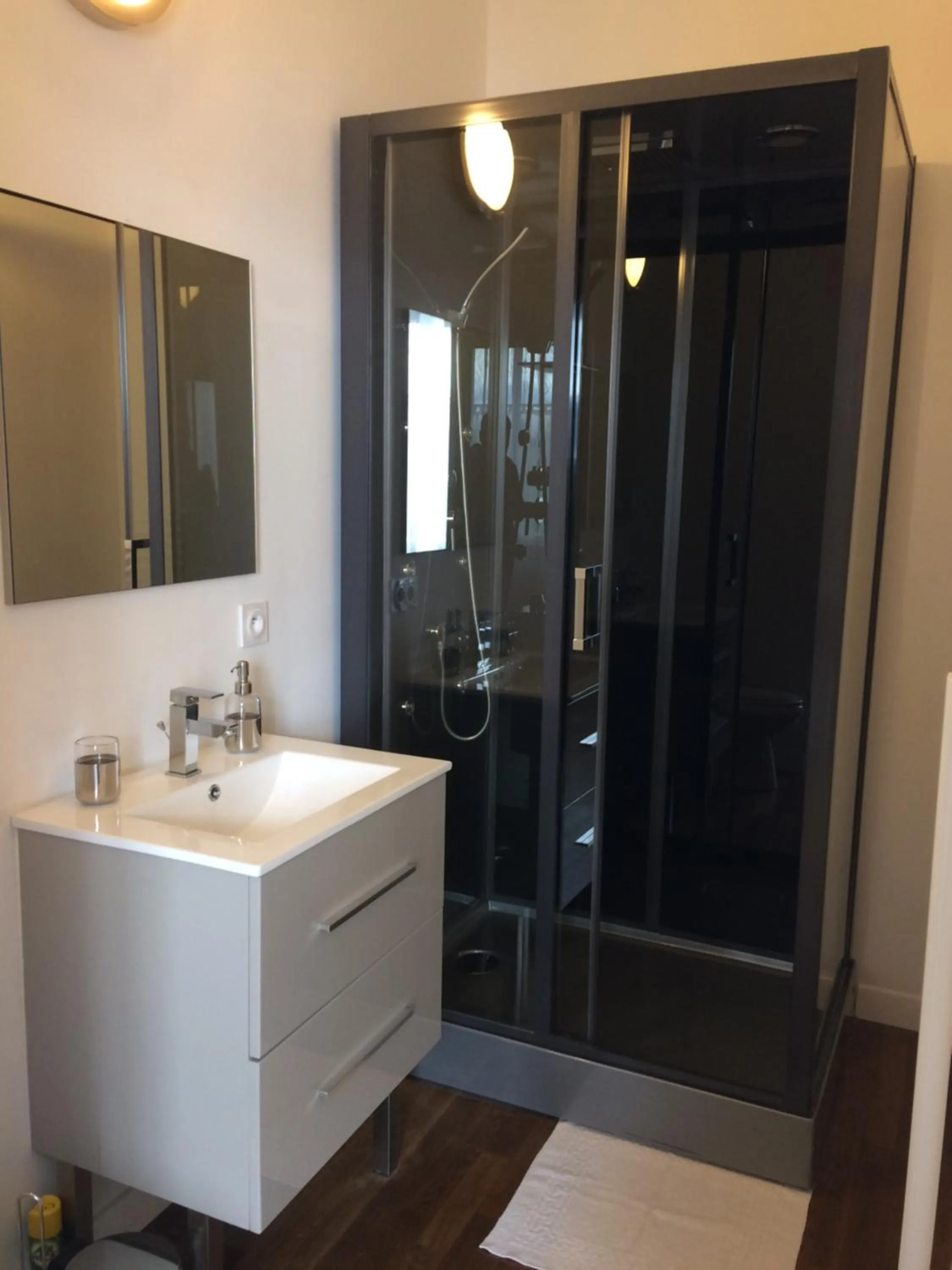 Bathroom in Chambres " Orchidées "