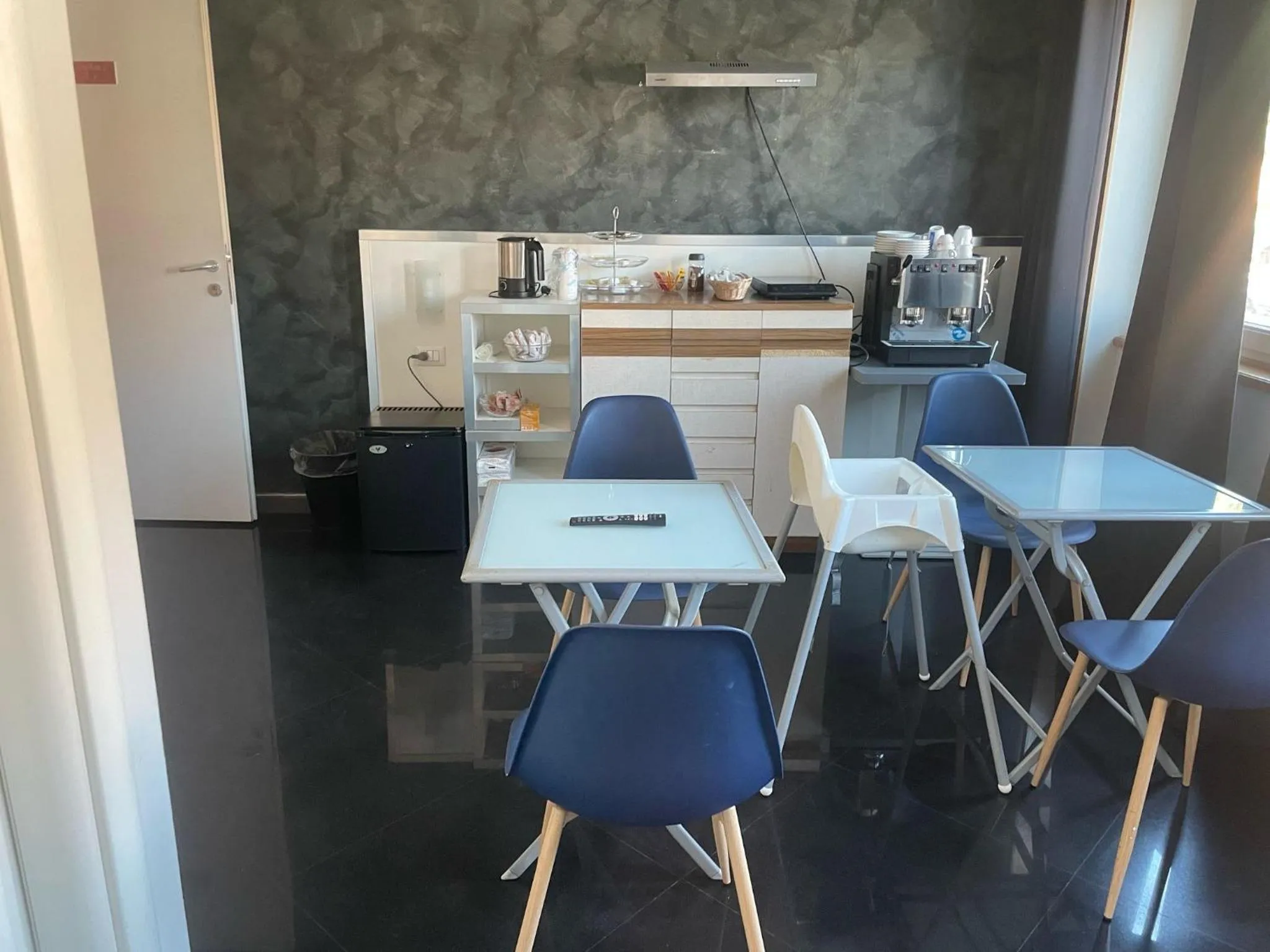 Restaurant/places to eat in Heart of Rome Rooms