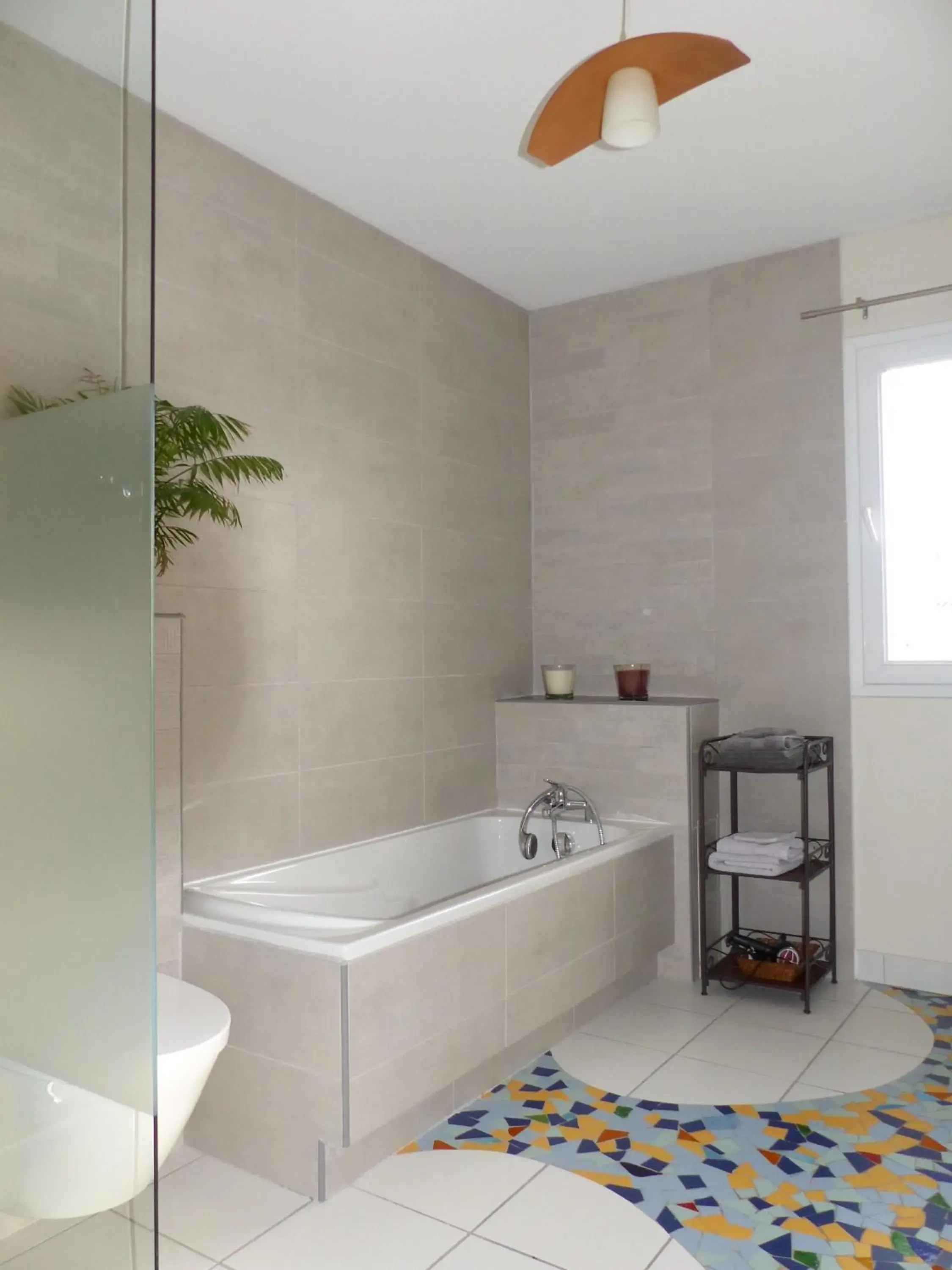 Double Room with Private Bathroom - single occupancy in Les Enselmes Double Room with Private Bathroom - single occupancy in Les Enselmes