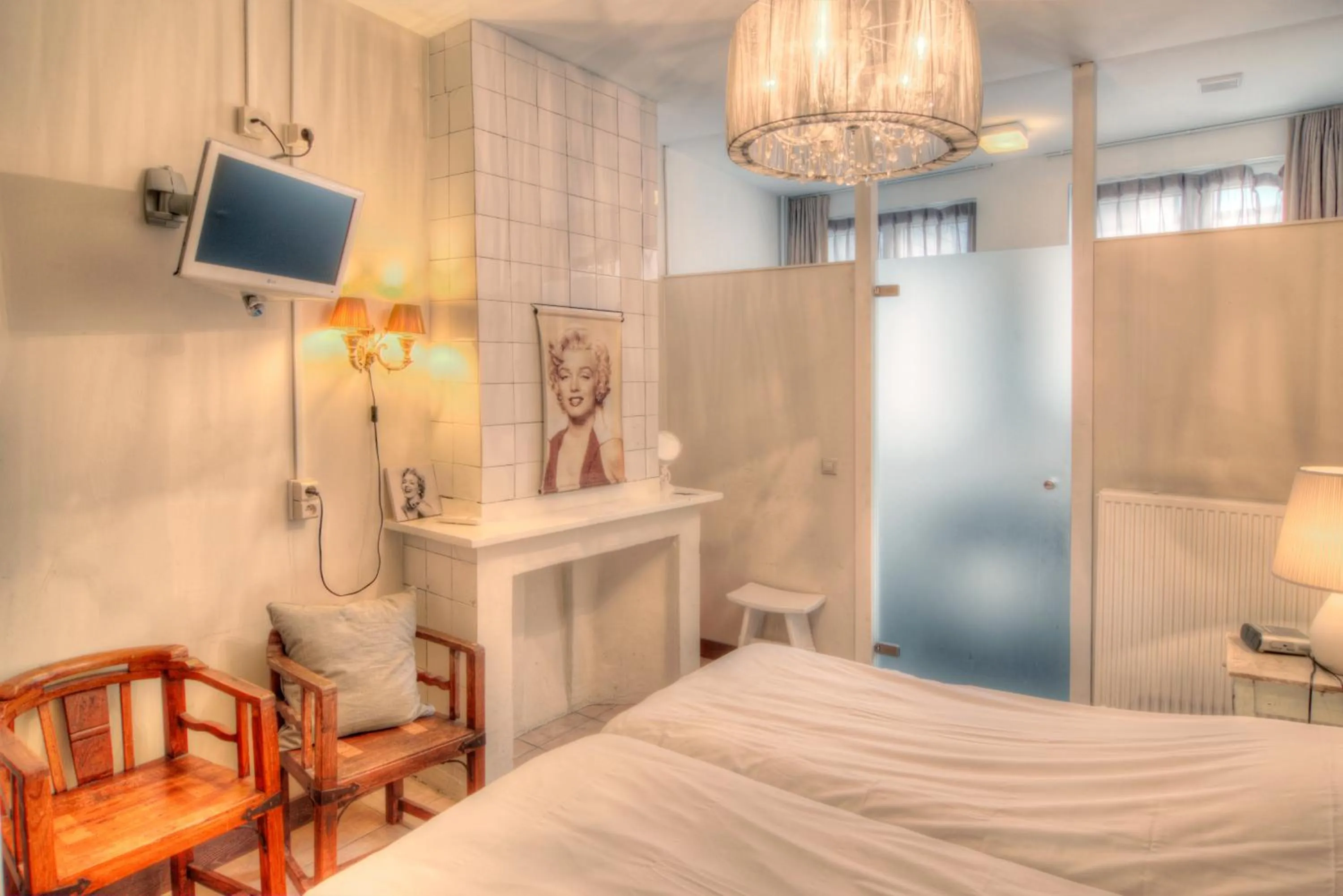 Bedroom, Bed in Hotel Urban Dreams