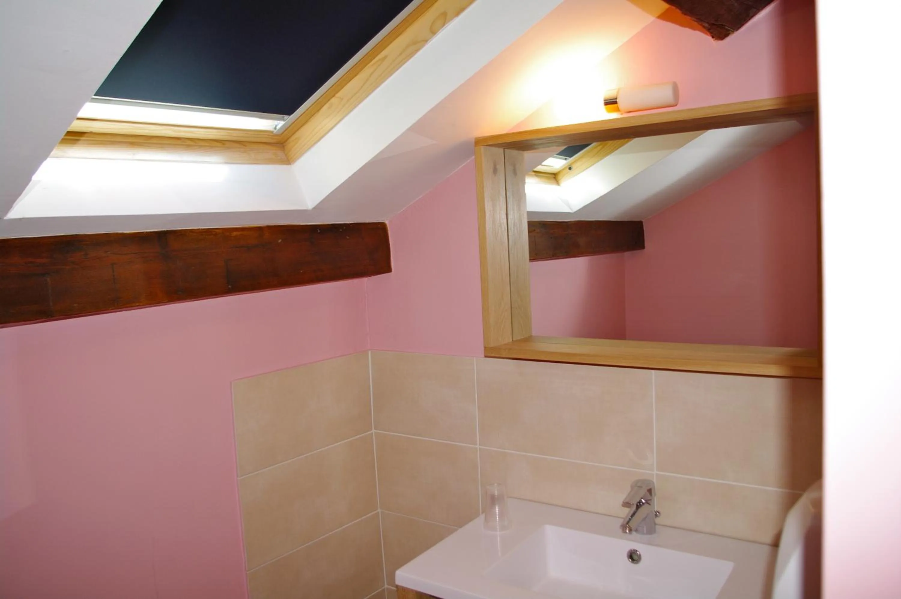 Bathroom in Chateau Le Vergel Authenac