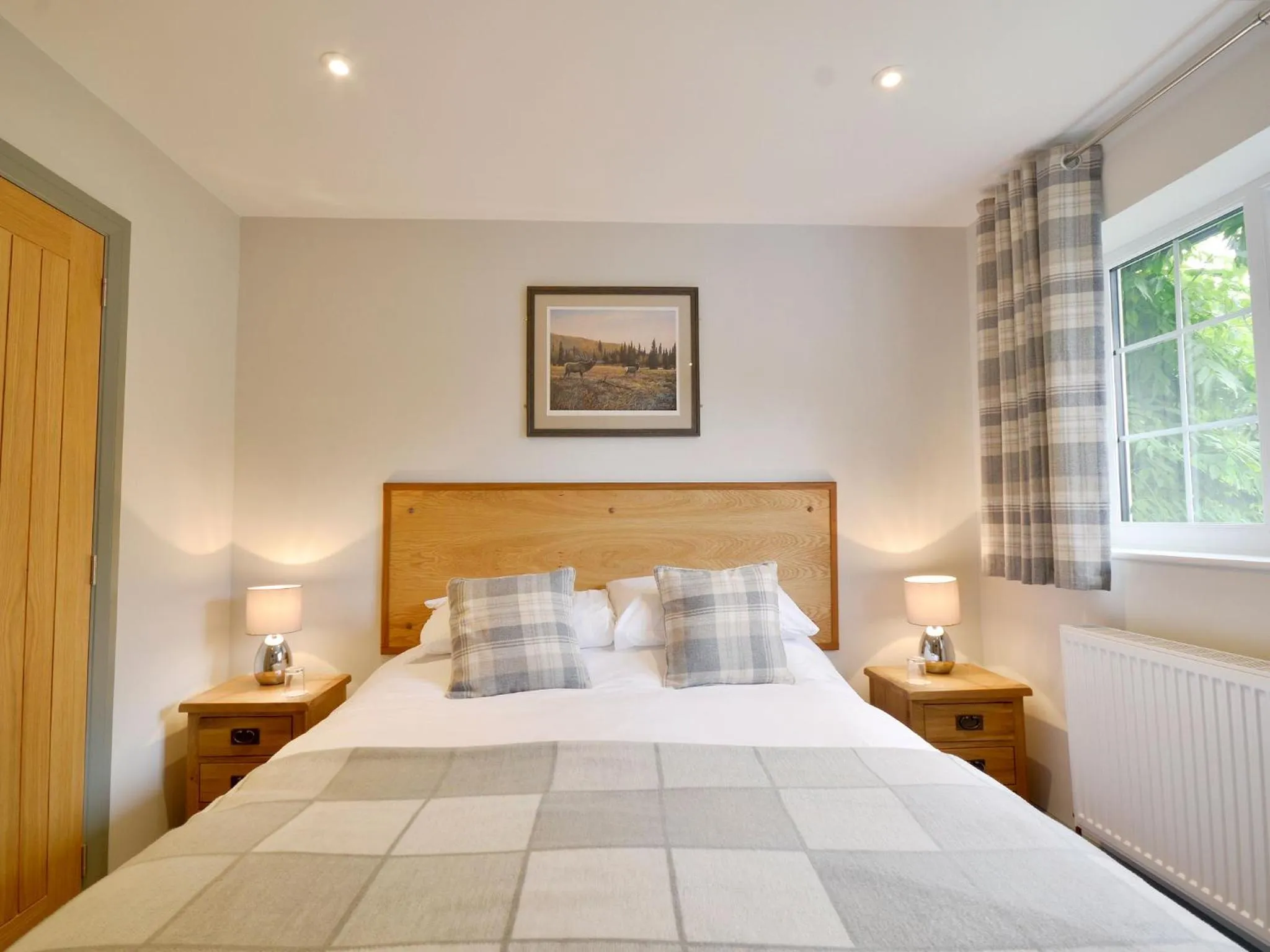 Bed in The Cayley Arms Inn