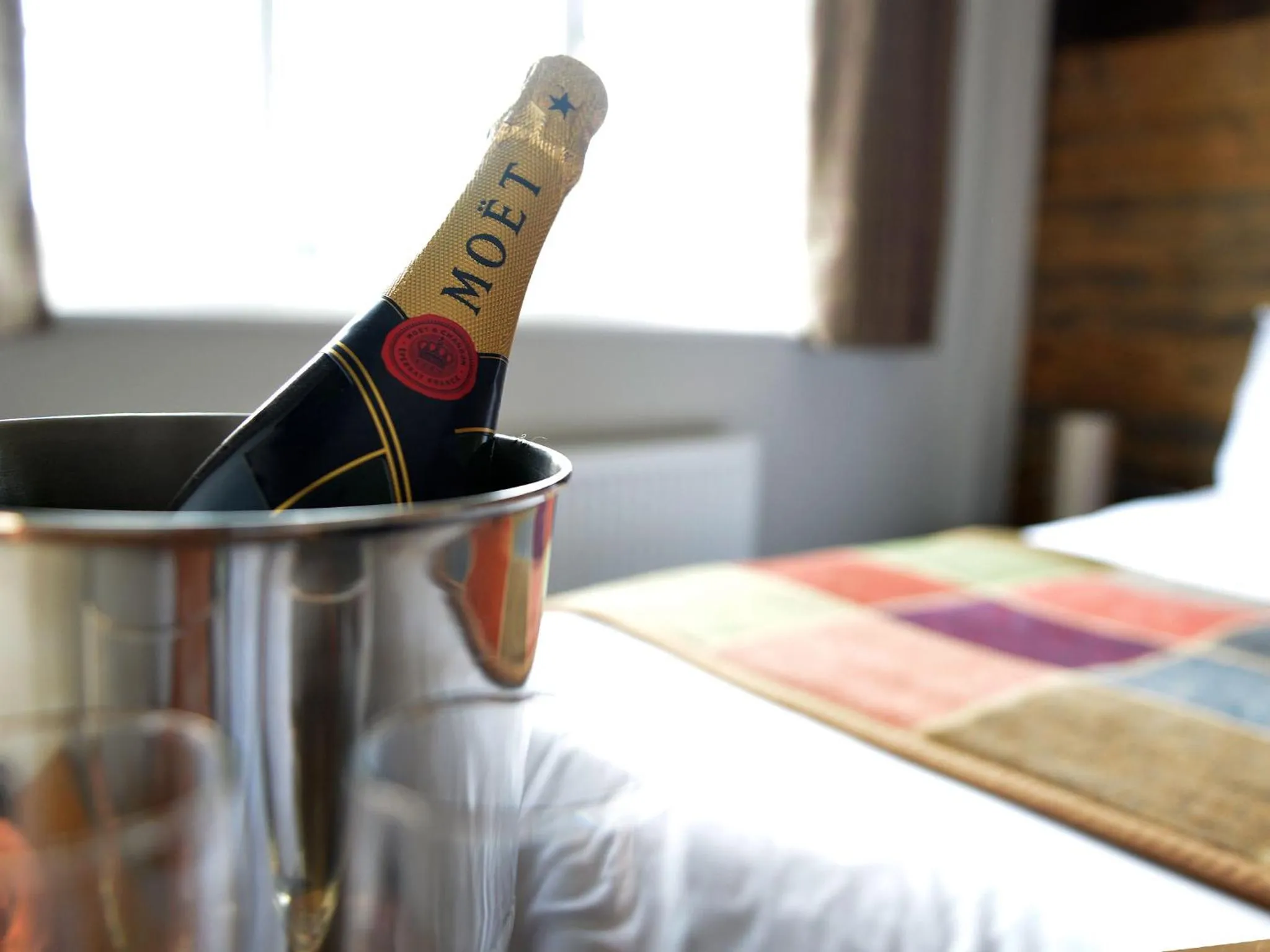 Bed in The Cayley Arms Inn