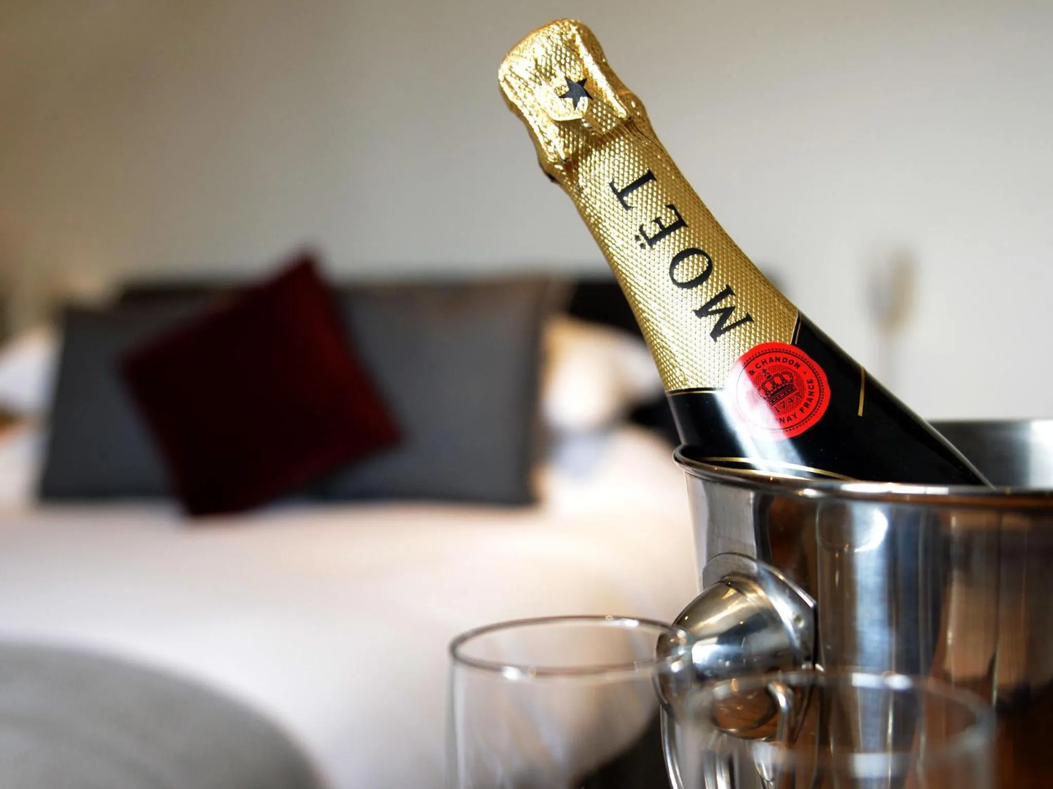 Bed in The Cayley Arms Inn