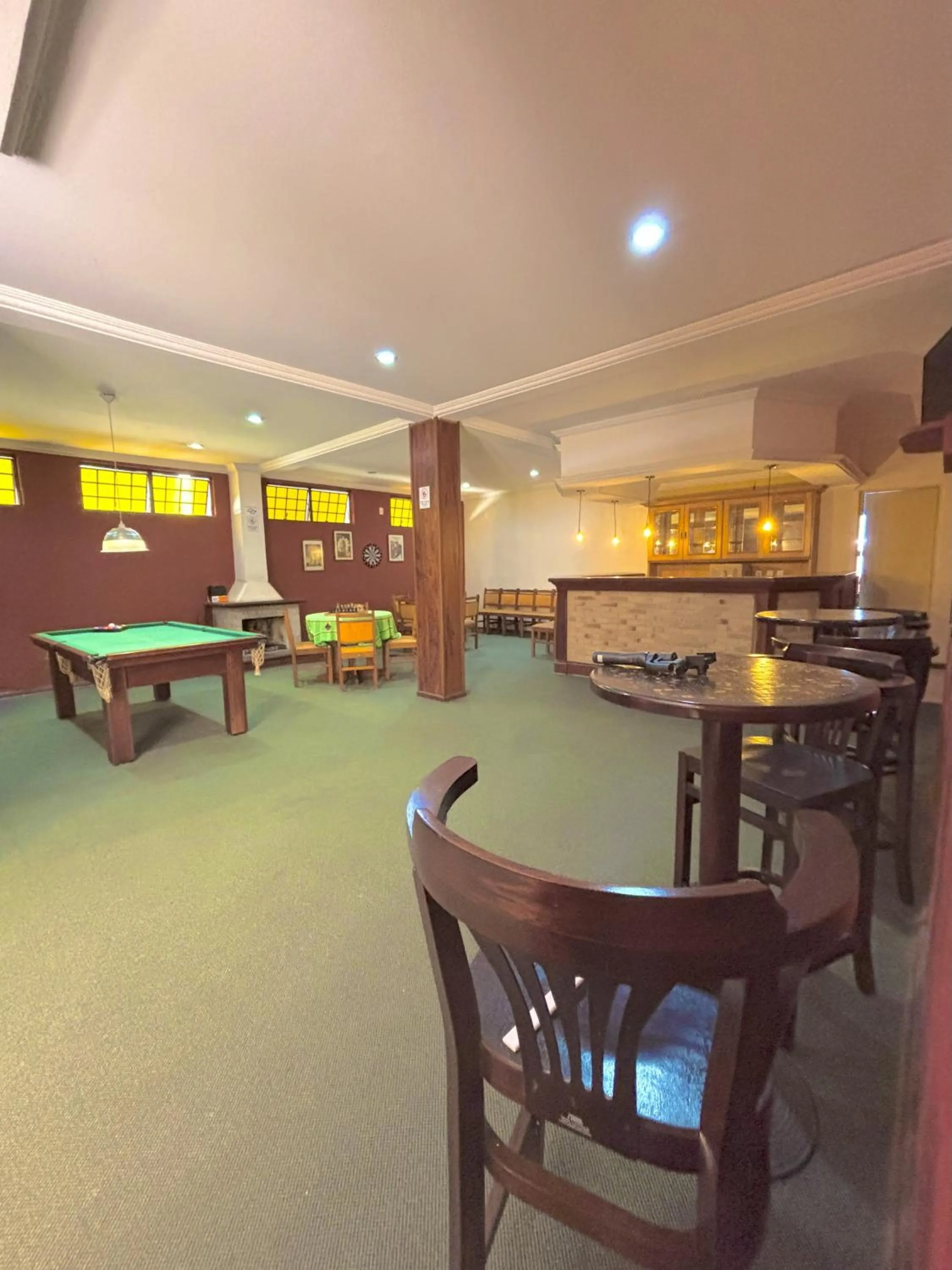 Game Room in Pousada Portal das Cerejeiras - Be Happy Group