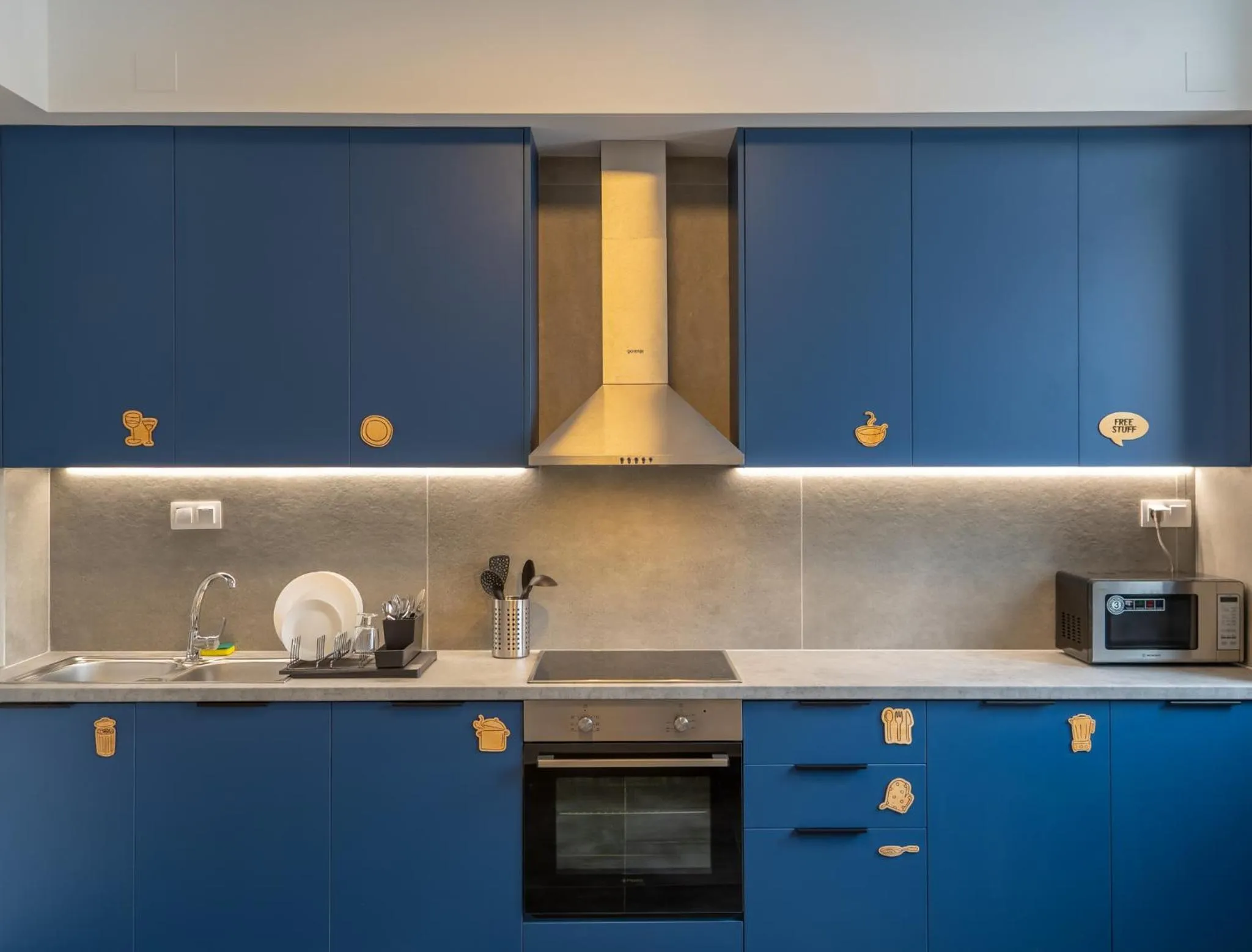 Kitchen or kitchenette in Intra Muros Hostel