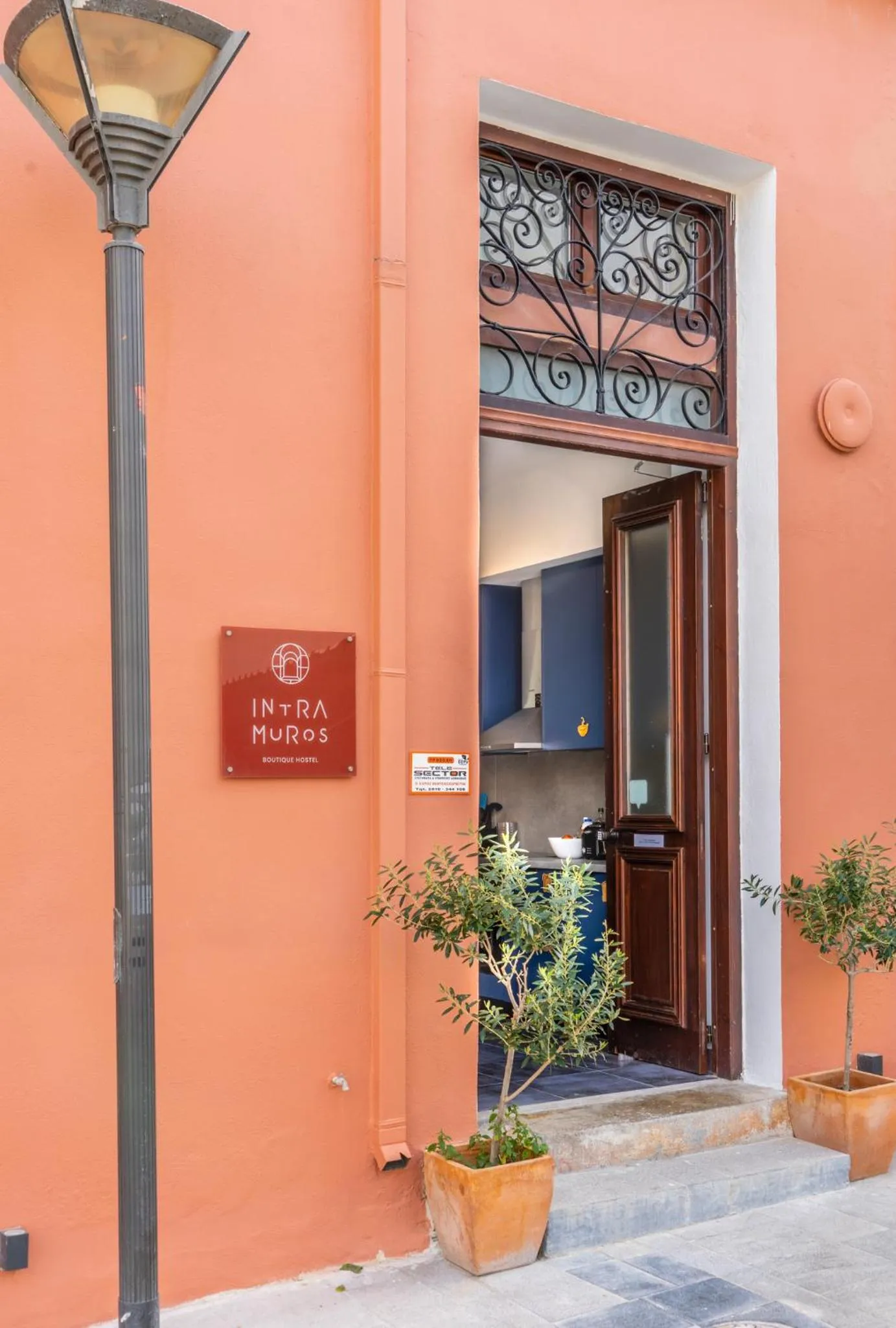 Facade/entrance in Intra Muros Hostel