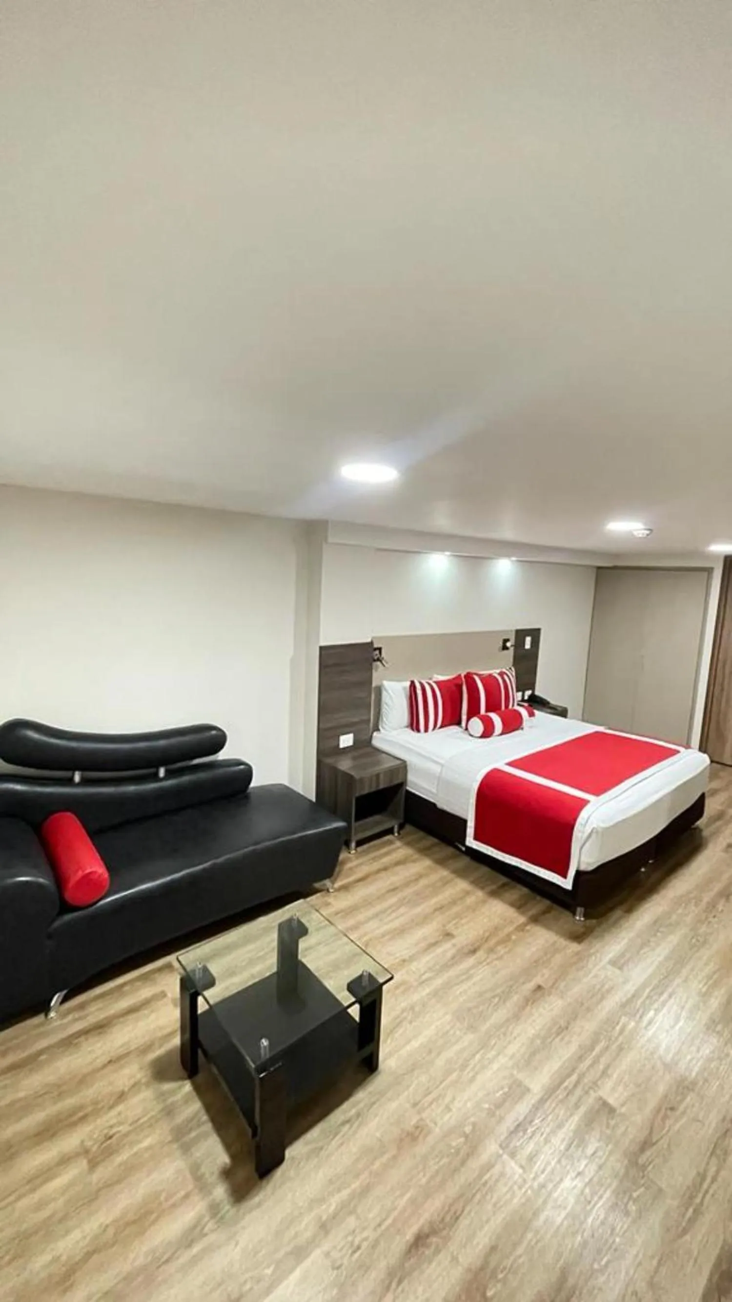 Photo of the whole room, Bed in Cabecera Country Hotel