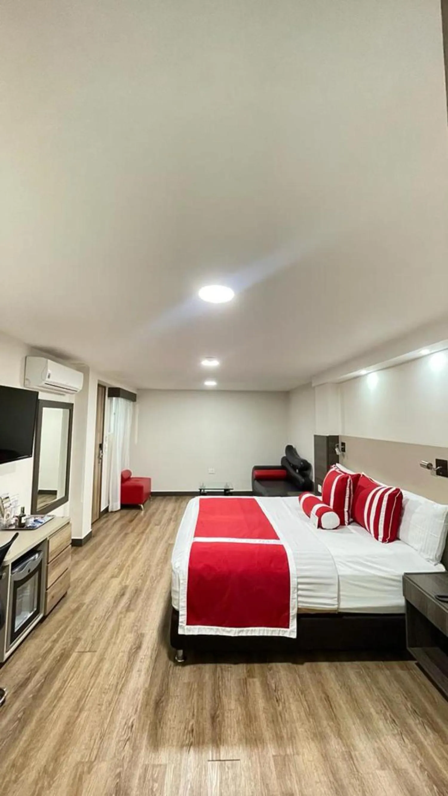 Photo of the whole room, Bed in Cabecera Country Hotel