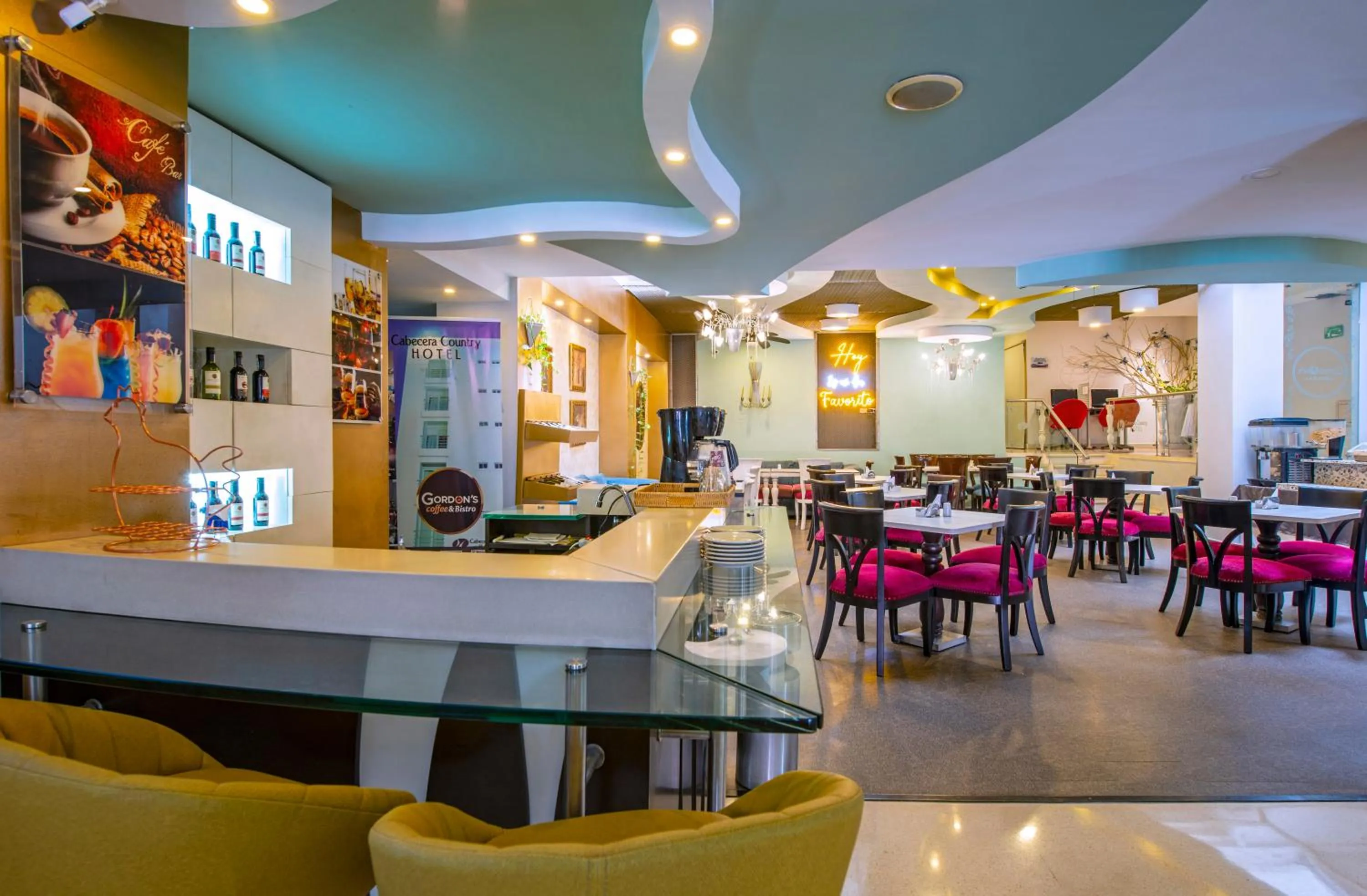 Restaurant/places to eat in Cabecera Country Hotel