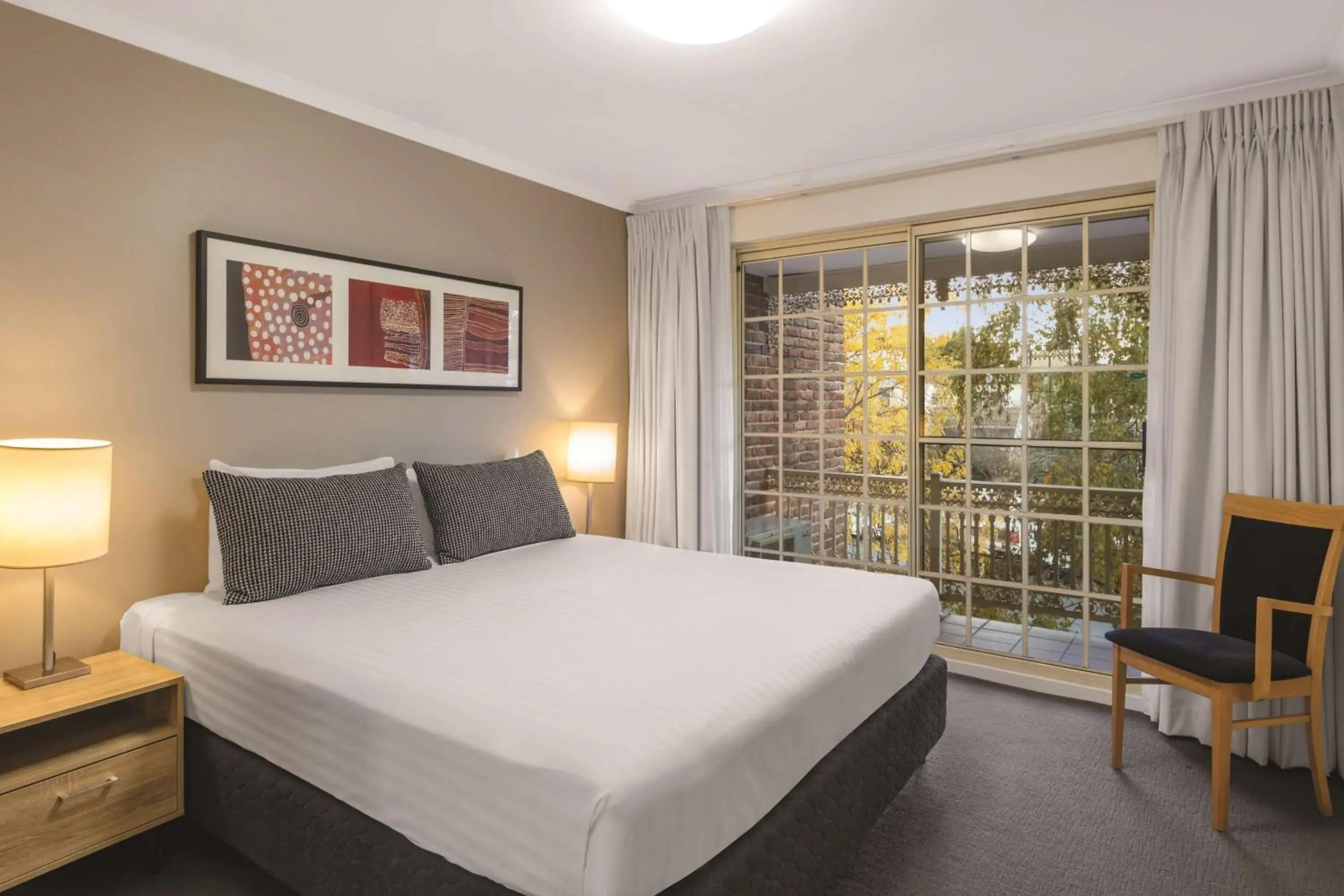View (from property/room), Bed in Adina Serviced Apartments Canberra Kingston View (from property/room), Bed in Adina Serviced Apartments Canberra Kingston