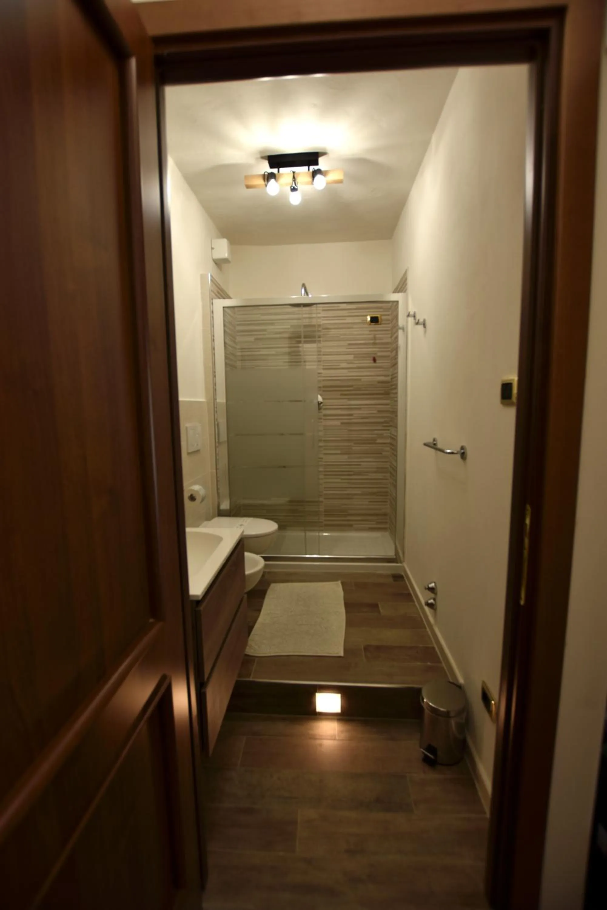 Shower in La Valle di Anna