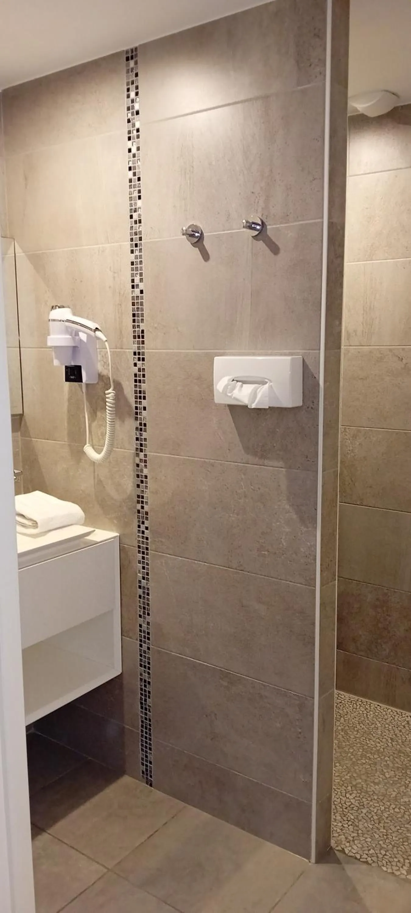 Bathroom in Logis Hôtel Restaurant Le Moulin de la Coudre