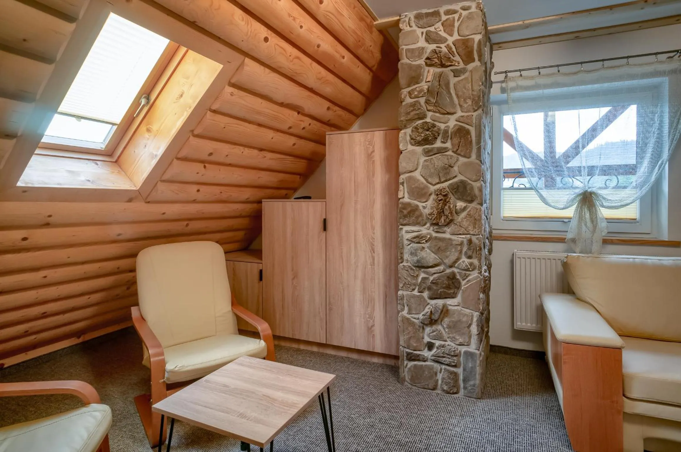 Photo of the whole room in Willa Na Skarpie