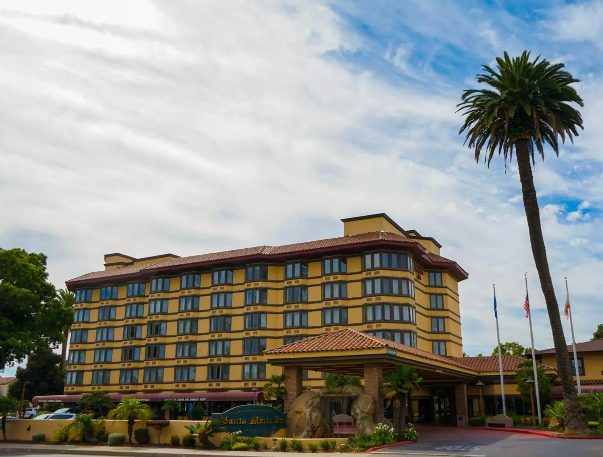 Property building in Historic Santa Maria Inn Property building in Historic Santa Maria Inn