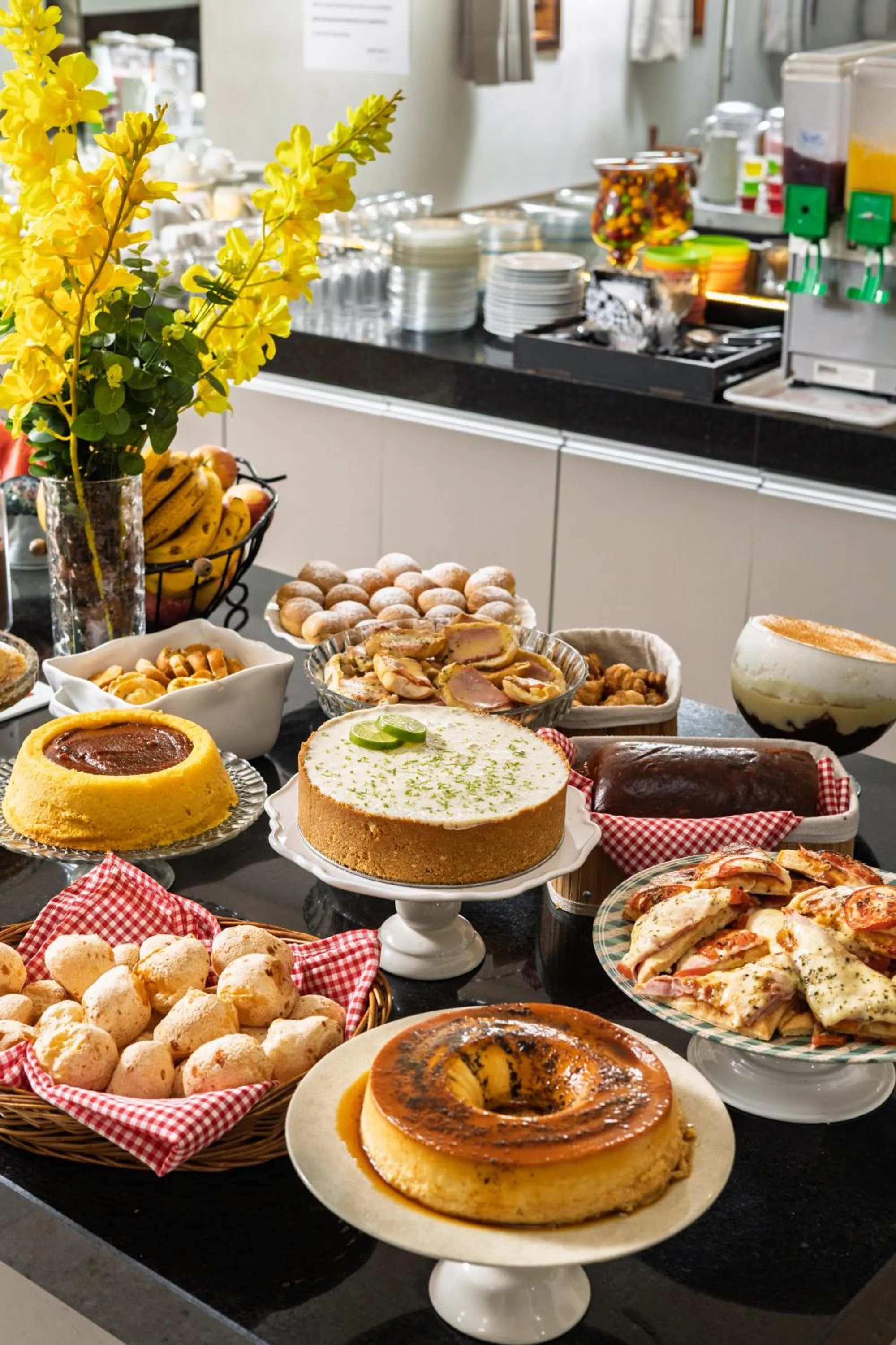 Breakfast in Hotel Portela II - Av Principal e a 500m do Thermas dos Laranjais