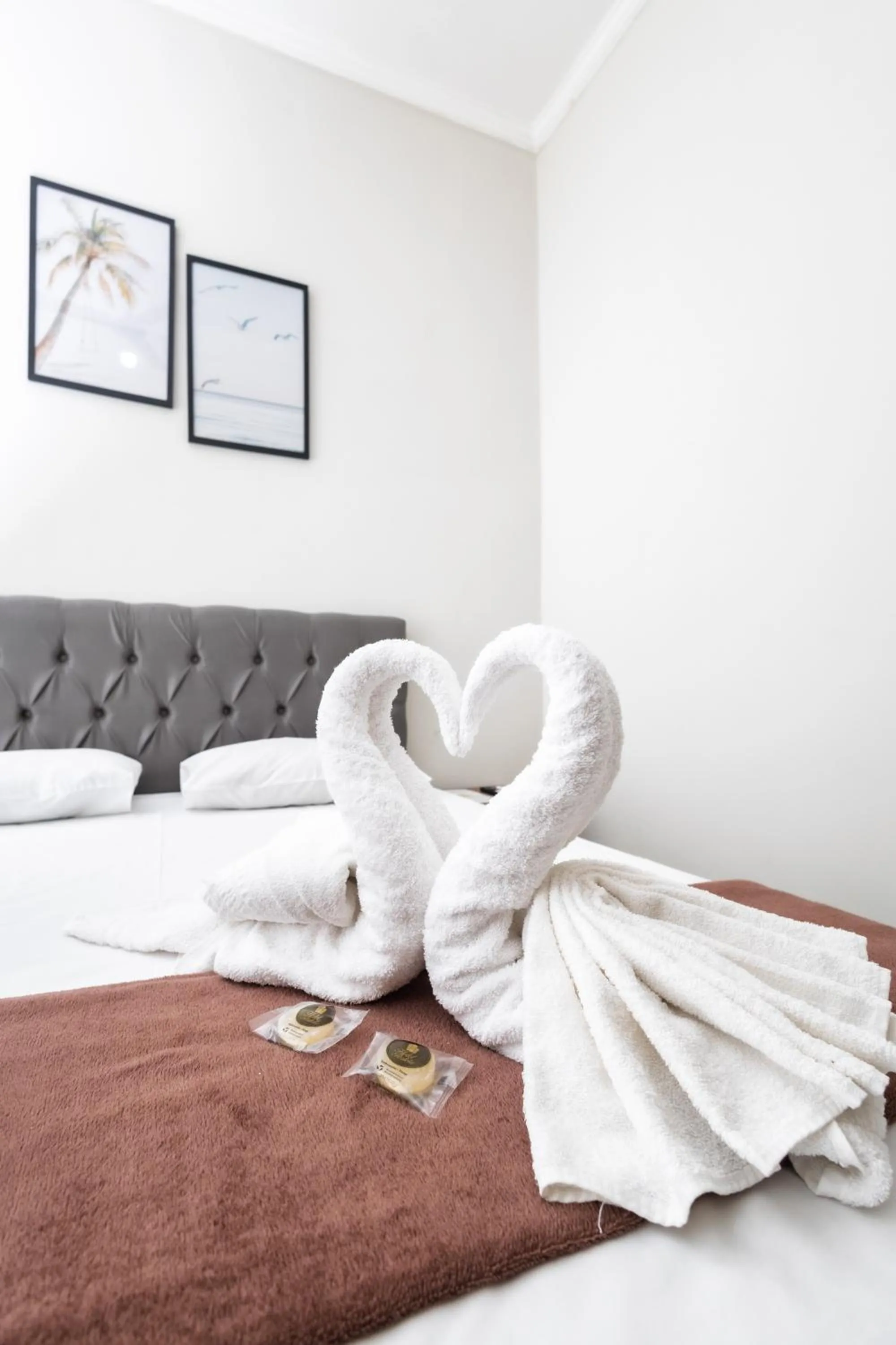 Decorative detail, Bed in Hotel Portela II - Av Principal e a 500m do Thermas dos Laranjais