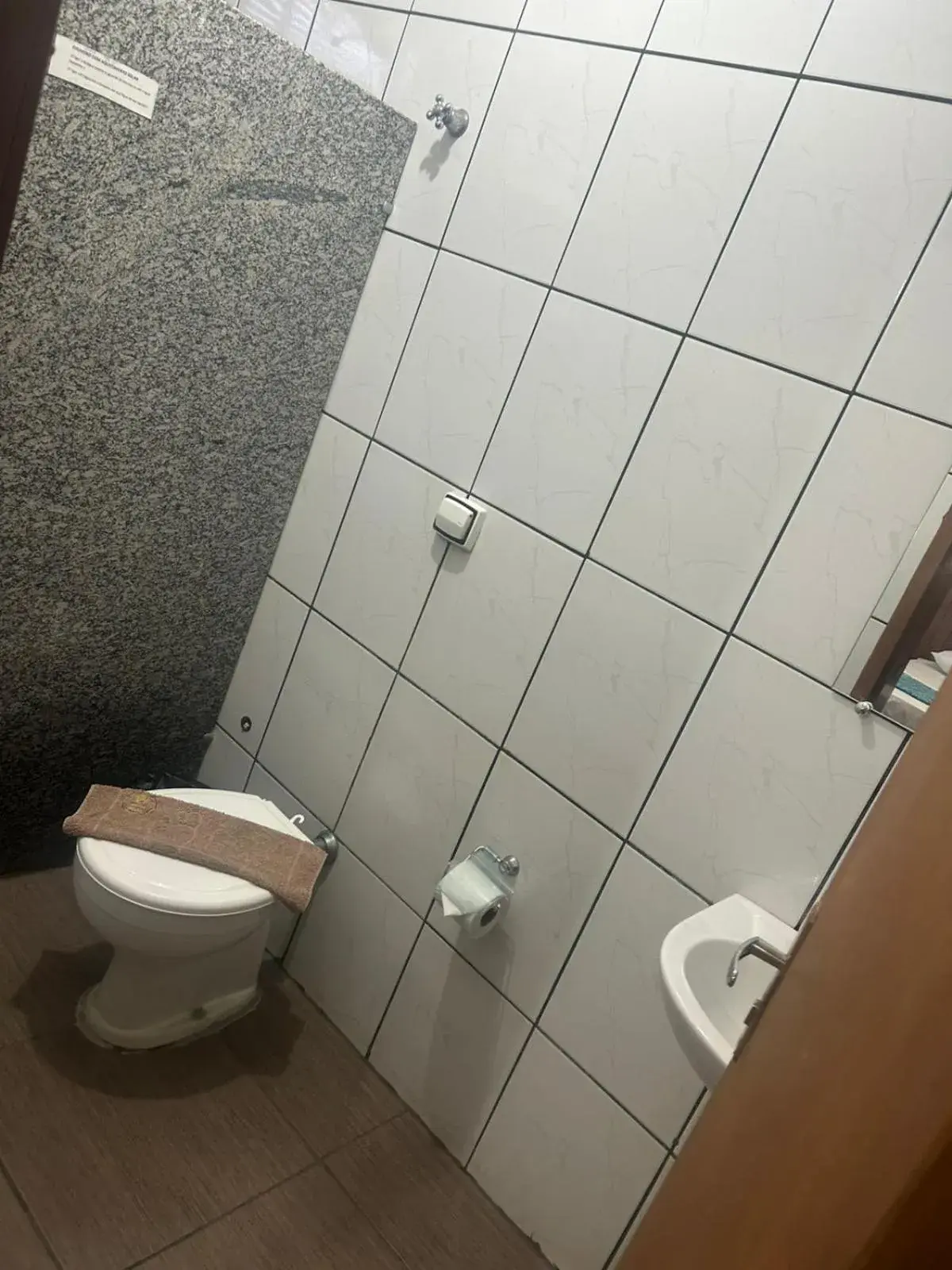 Triple Room - single occupancy in Hotel Portela II - Av Principal e a 500m do Thermas dos Laranjais Triple Room - single occupancy in Hotel Portela II - Av Principal e a 500m do Thermas dos Laranjais