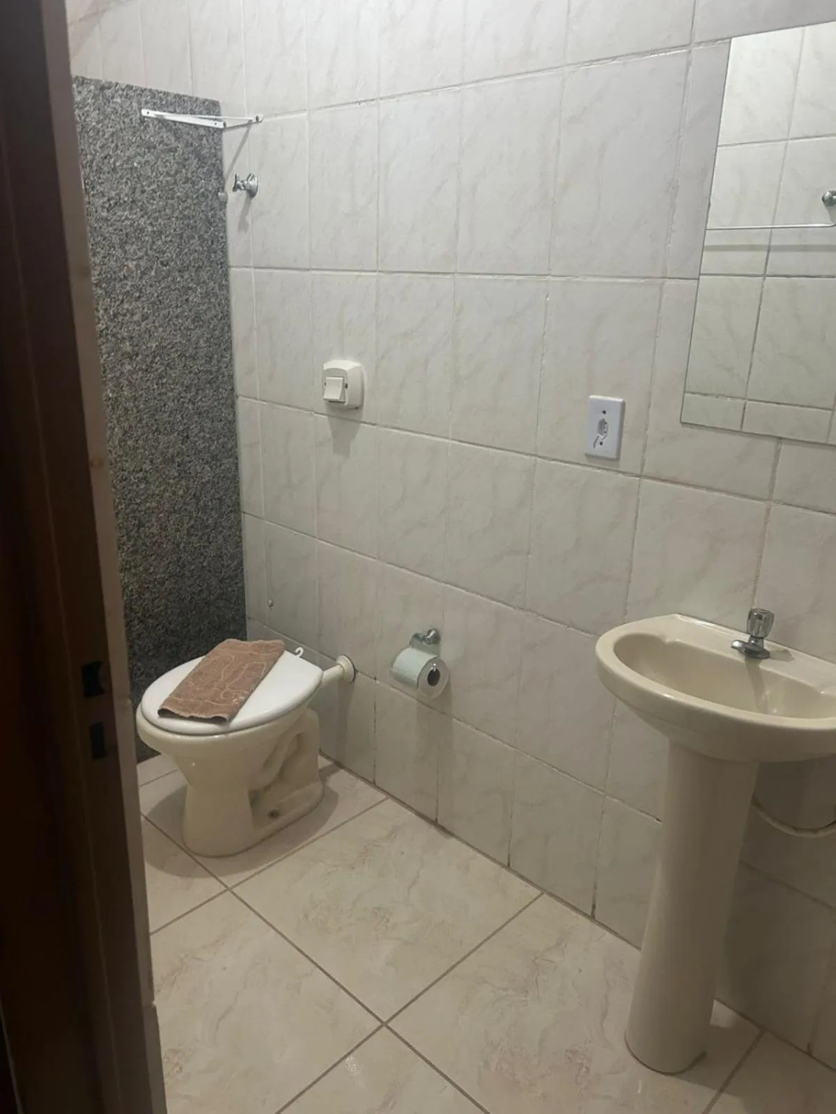 Hotel Portela II - Av Principal e a 500m do Thermas dos Laranjais